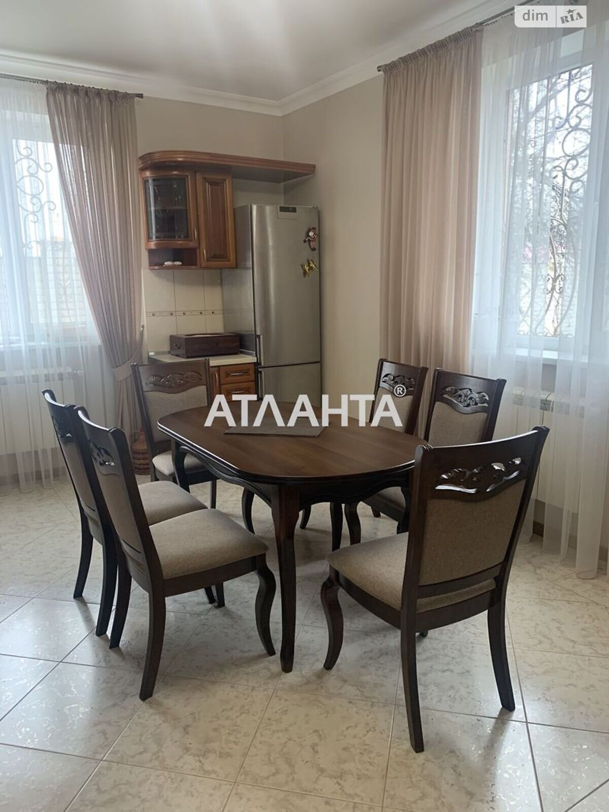 двухэтажный дом, 290 кв. м, ракушечник (ракушняк). Продажа в Лесках фото 1