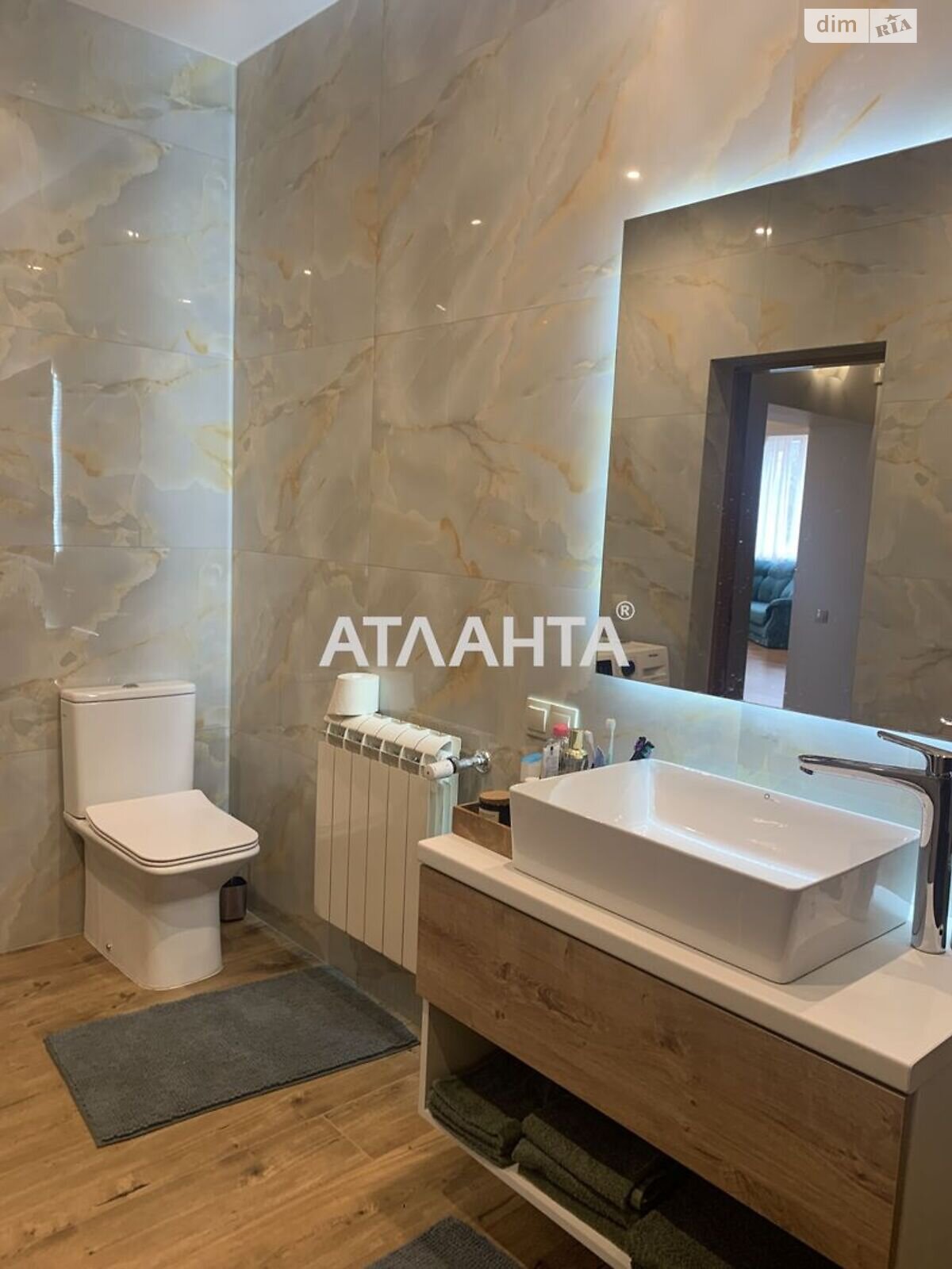 двухэтажный дом, 290 кв. м, ракушечник (ракушняк). Продажа в Лесках фото 1