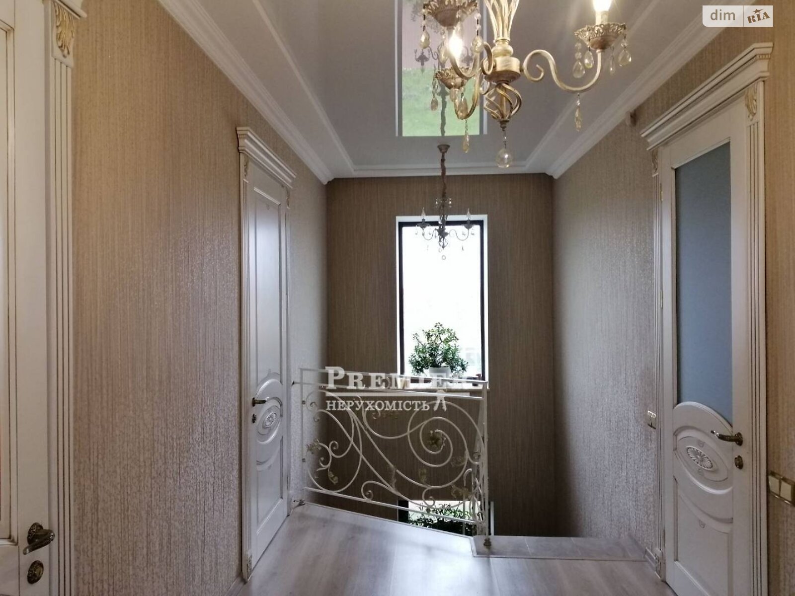 двоповерховий будинок з гаражем, 350 кв. м, цегла. Продаж у Ліски фото 1 двоповерховий будинок з гаражем, 350 кв. м, цегла. Продаж у Ліски фото 1