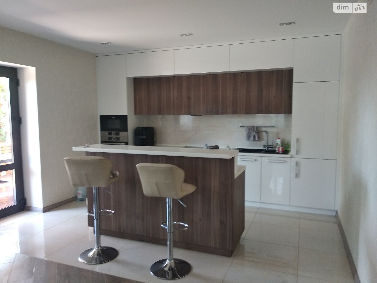 двухэтажный дом с гаражом, 130.2 кв. м, газобетон. Продажа в Лески фото 1 двухэтажный дом с гаражом, 130.2 кв. м, газобетон. Продажа в Лески фото 1