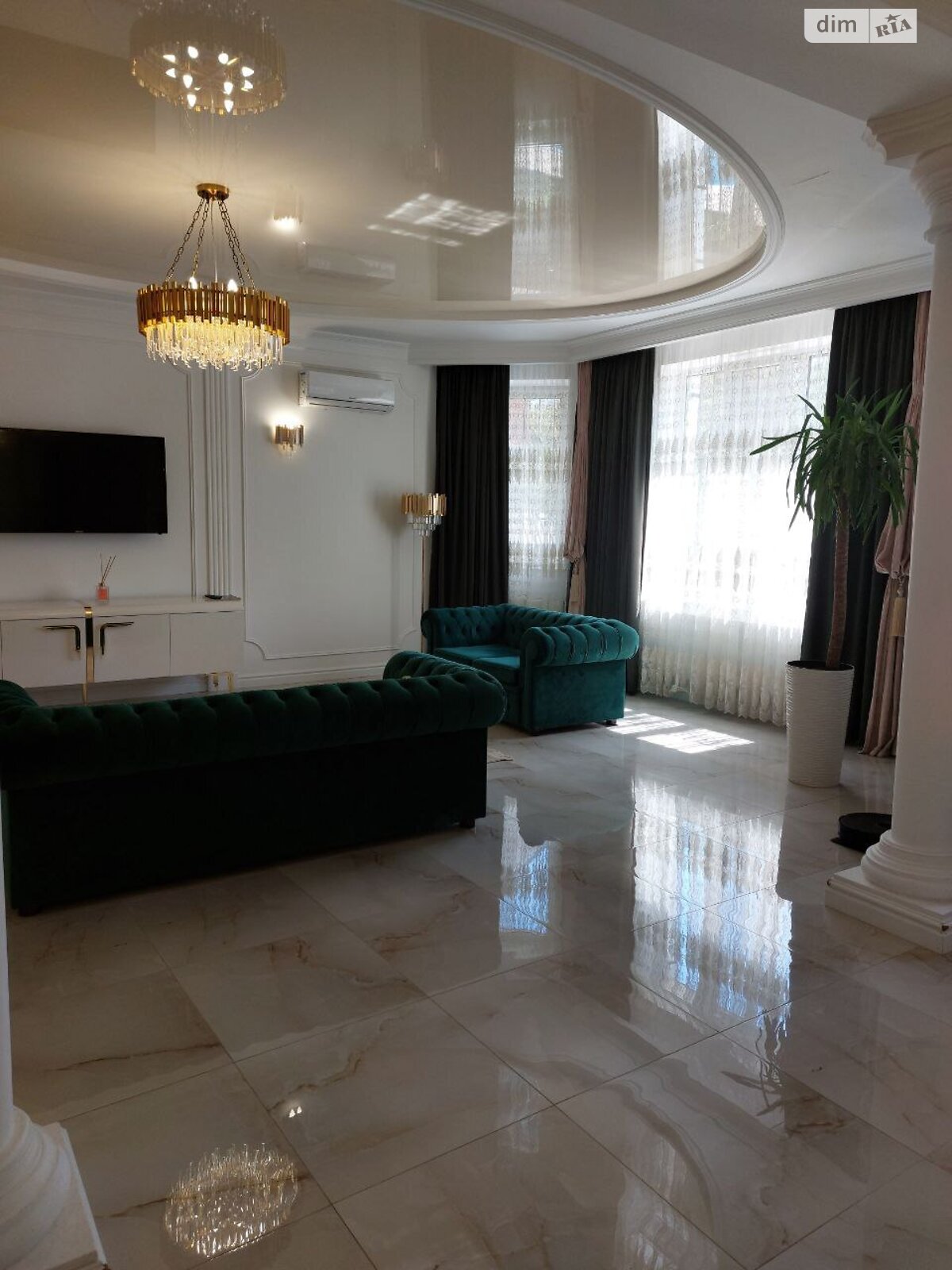 двоповерховий будинок з балконом, 346.7 кв. м, цегла. Продаж у Ліски фото 1 двоповерховий будинок з балконом, 346.7 кв. м, цегла. Продаж у Ліски фото 1