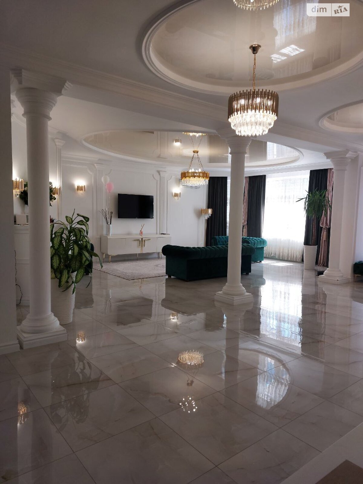 двоповерховий будинок з балконом, 346.7 кв. м, цегла. Продаж у Ліски фото 1 двоповерховий будинок з балконом, 346.7 кв. м, цегла. Продаж у Ліски фото 1