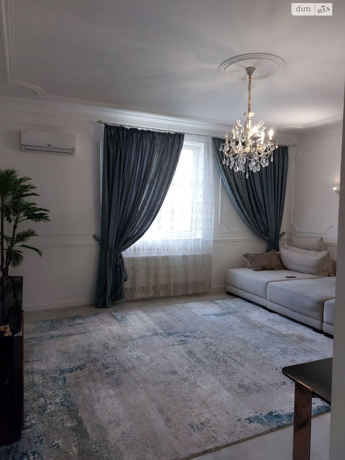 двоповерховий будинок з балконом, 346.7 кв. м, цегла. Продаж у Ліски фото 1 двоповерховий будинок з балконом, 346.7 кв. м, цегла. Продаж у Ліски фото 1