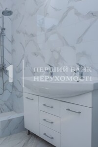 двухэтажный дом с ремонтом, 220 кв. м, кирпич. Продажа в Лески фото 2