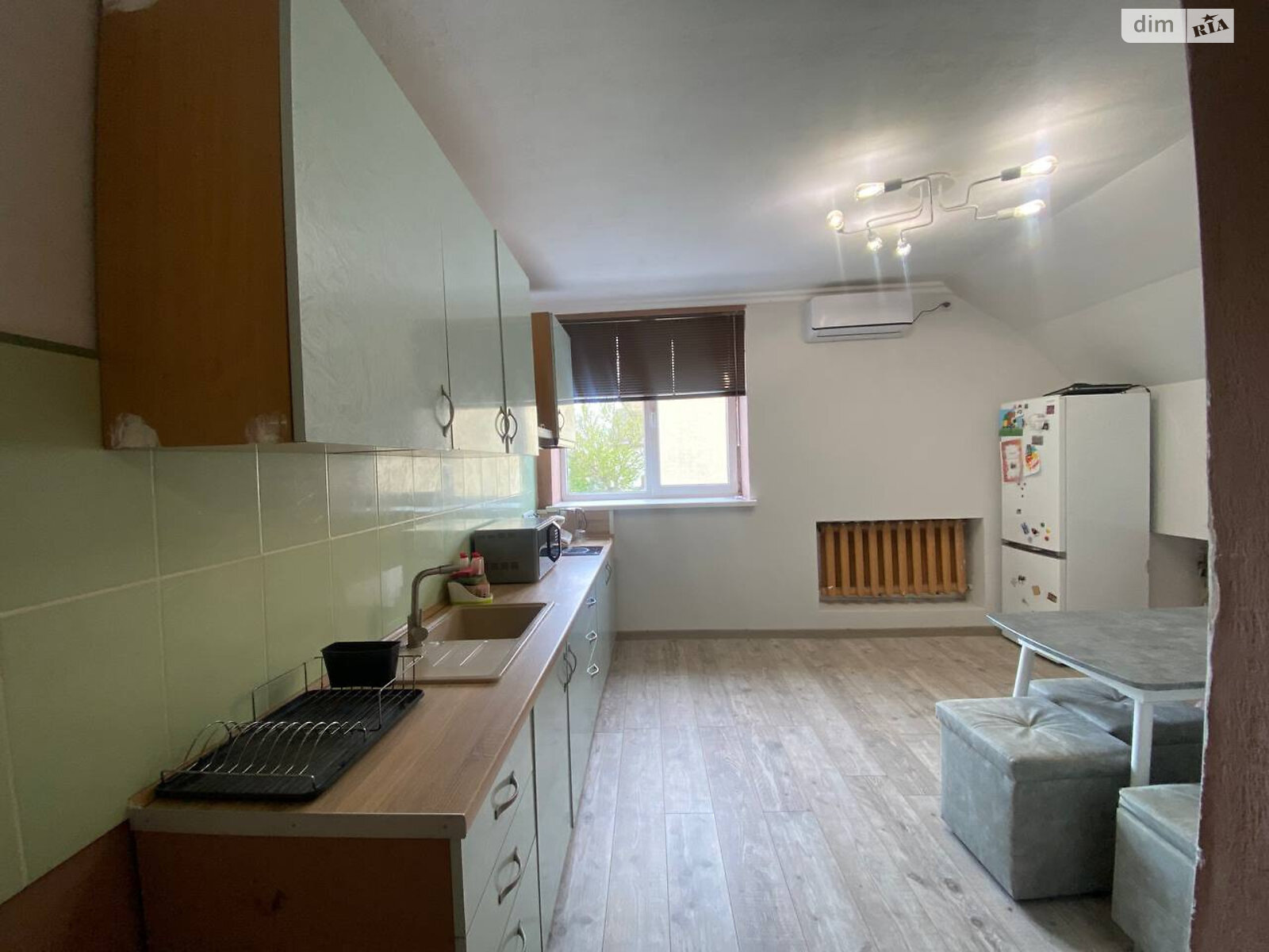двухэтажный дом с гаражом, 130 кв. м, кирпич. Продажа в Лески фото 1 двухэтажный дом с гаражом, 130 кв. м, кирпич. Продажа в Лески фото 1