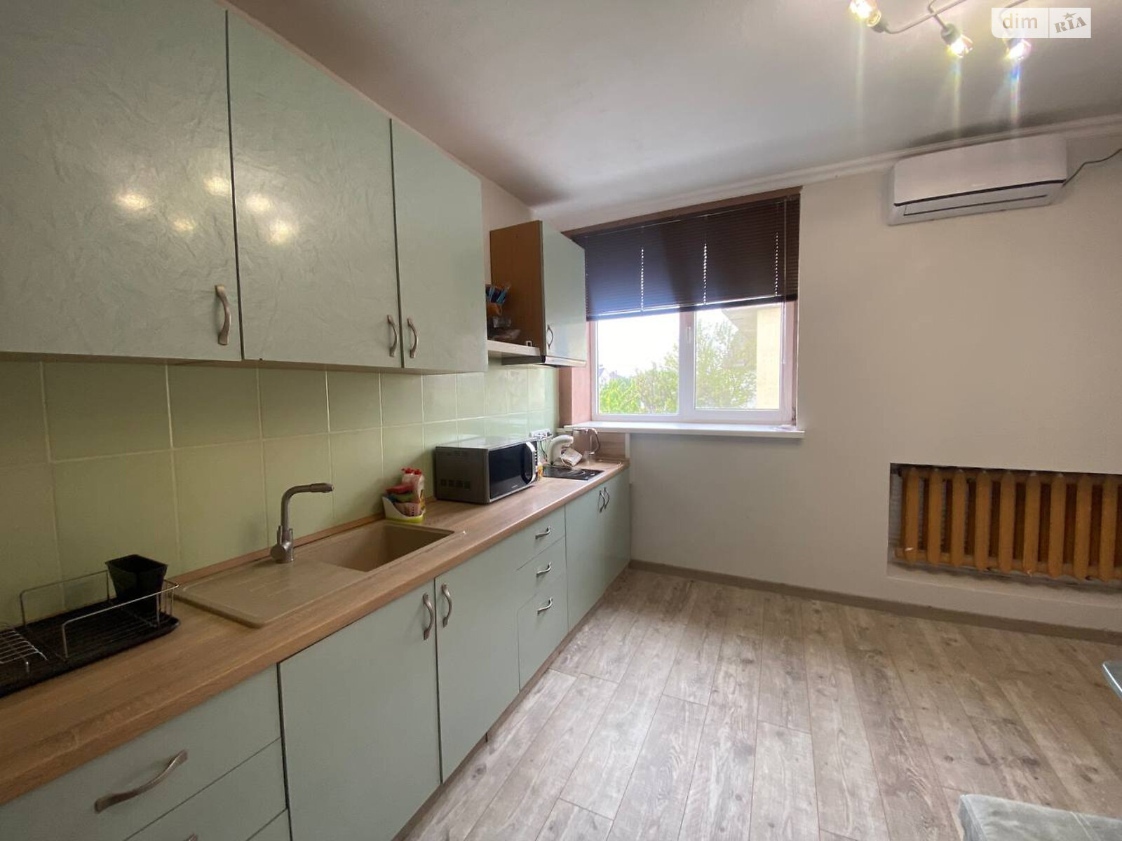 двухэтажный дом с гаражом, 130 кв. м, кирпич. Продажа в Лески фото 1 двухэтажный дом с гаражом, 130 кв. м, кирпич. Продажа в Лески фото 1