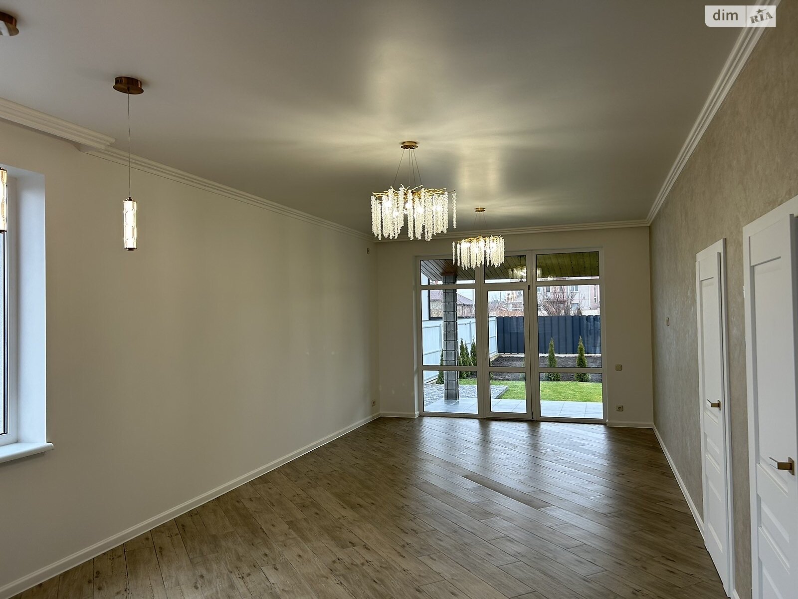 двухэтажный дом с гаражом, 180 кв. м, пеноблок. Продажа в Лески фото 1 двухэтажный дом с гаражом, 180 кв. м, пеноблок. Продажа в Лески фото 1
