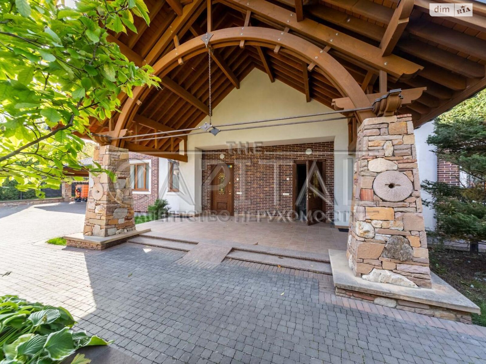 двухэтажный дом с верандой, 440 кв. м, кирпич. Продажа в Лесниках фото 1 двухэтажный дом с верандой, 440 кв. м, кирпич. Продажа в Лесниках фото 1