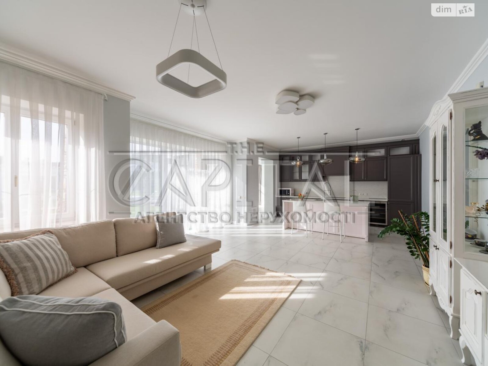 двухэтажный дом с верандой, 440 кв. м, кирпич. Продажа в Лесниках фото 1 двухэтажный дом с верандой, 440 кв. м, кирпич. Продажа в Лесниках фото 1