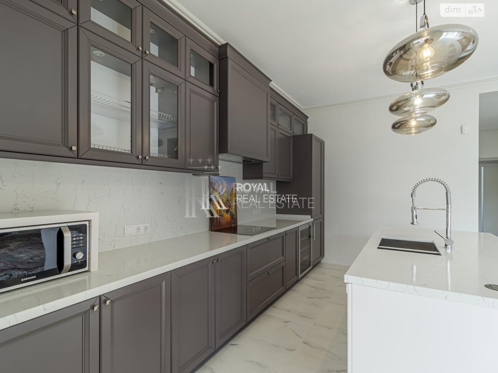 двоповерховий будинок, 440 кв. м, кирпич. Продаж у Лісниках фото 1 двоповерховий будинок, 440 кв. м, кирпич. Продаж у Лісниках фото 1