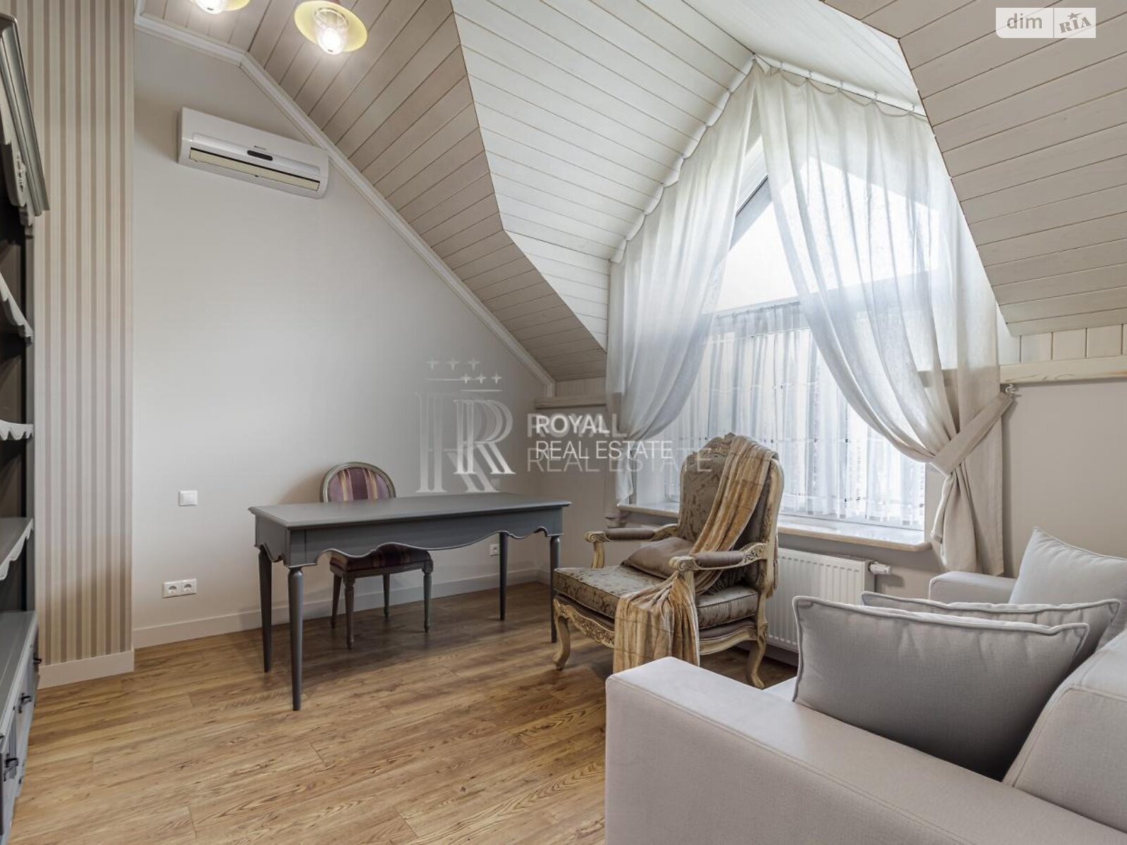 двоповерховий будинок, 440 кв. м, кирпич. Продаж у Лісниках фото 1 двоповерховий будинок, 440 кв. м, кирпич. Продаж у Лісниках фото 1