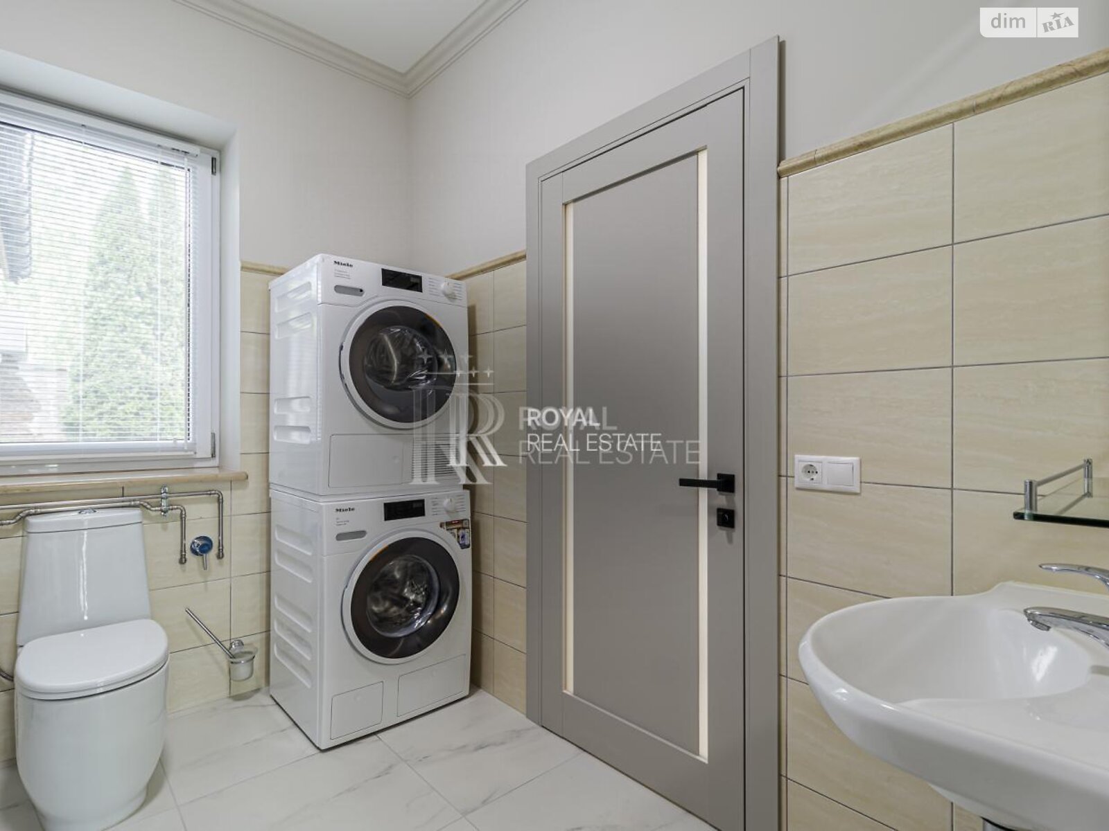 двоповерховий будинок, 440 кв. м, кирпич. Продаж у Лісниках фото 1 двоповерховий будинок, 440 кв. м, кирпич. Продаж у Лісниках фото 1