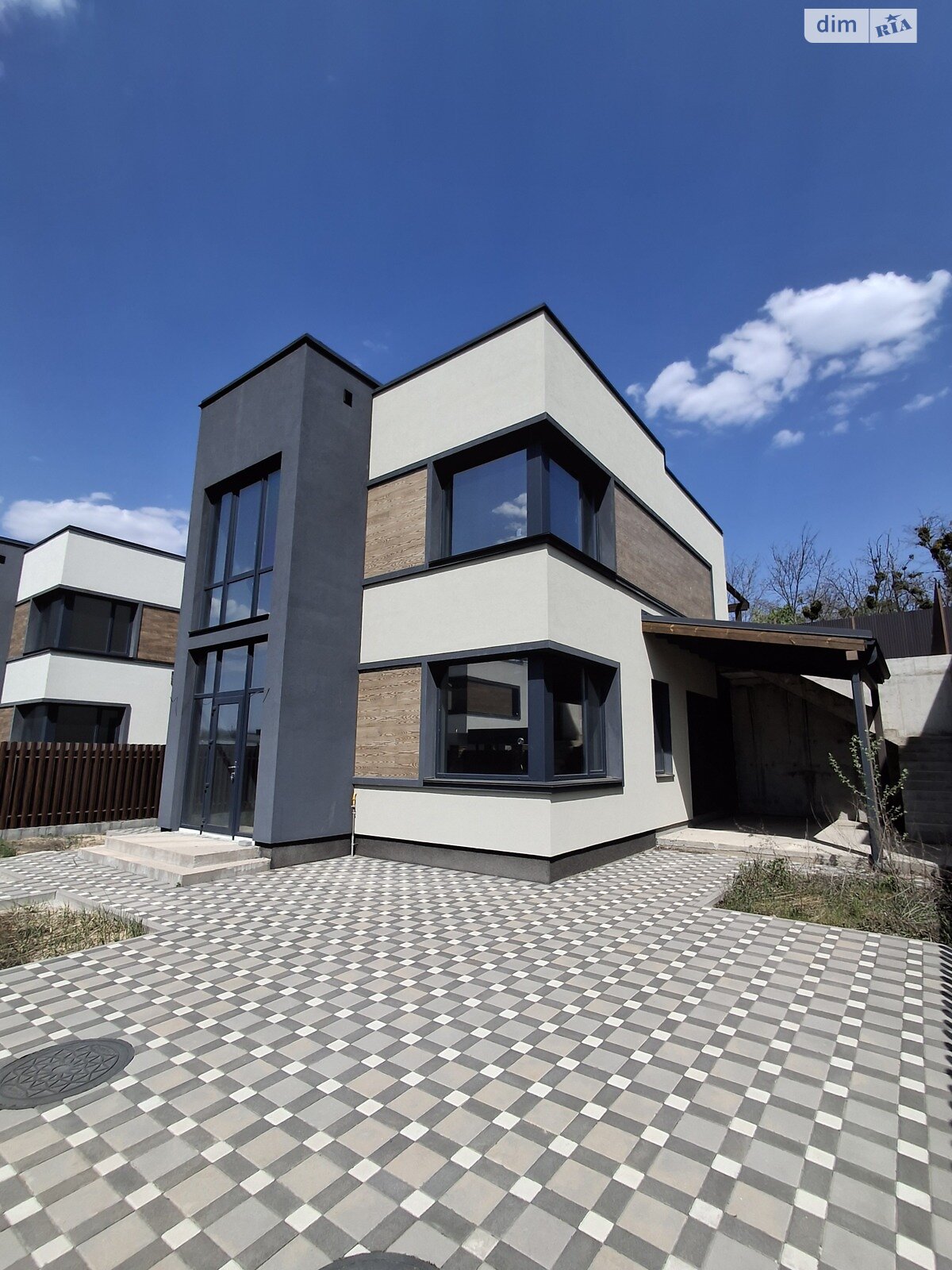 двухэтажный дом, 145 кв. м, керамический кирпич. Продажа в Лесниках район Караваевы Дачи фото 1 двухэтажный дом, 145 кв. м, керамический кирпич. Продажа в Лесниках район Караваевы Дачи фото 1