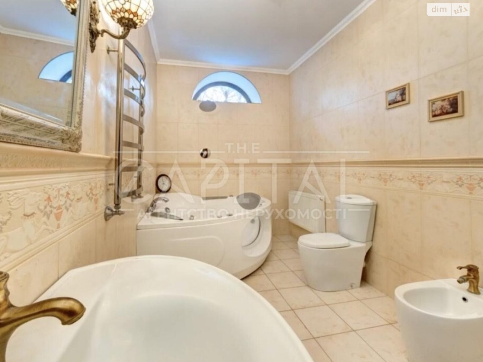четырехэтажный дом с верандой, 790 кв. м, кирпич. Продажа в Лесниках фото 1 четырехэтажный дом с верандой, 790 кв. м, кирпич. Продажа в Лесниках фото 1