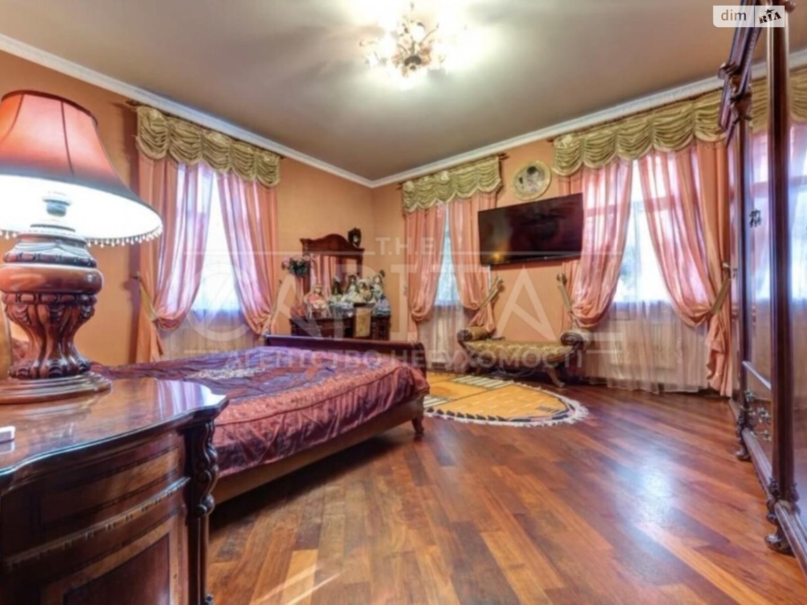 четырехэтажный дом с верандой, 790 кв. м, кирпич. Продажа в Лесниках фото 1 четырехэтажный дом с верандой, 790 кв. м, кирпич. Продажа в Лесниках фото 1