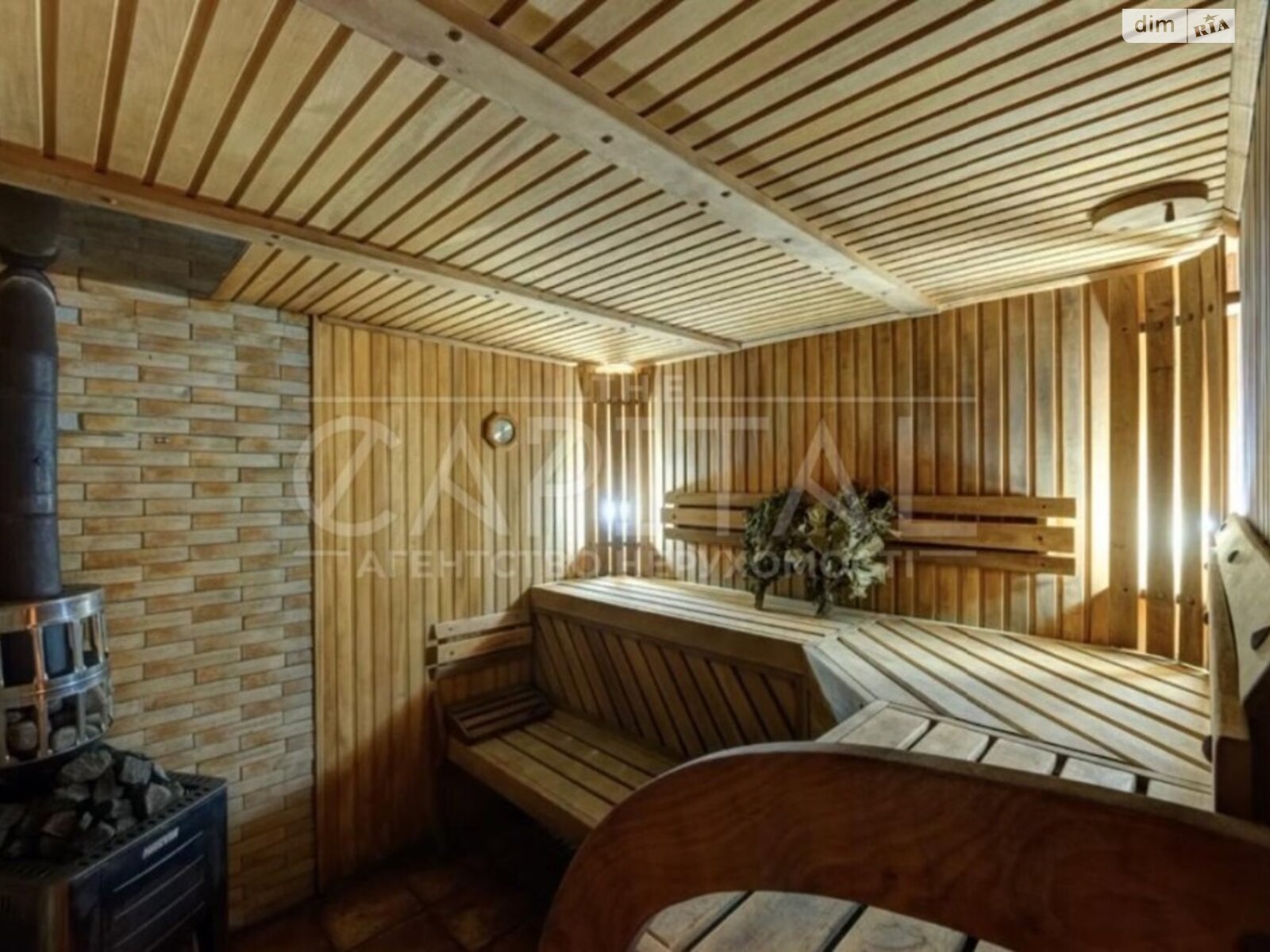 четырехэтажный дом с верандой, 790 кв. м, кирпич. Продажа в Лесниках фото 1 четырехэтажный дом с верандой, 790 кв. м, кирпич. Продажа в Лесниках фото 1