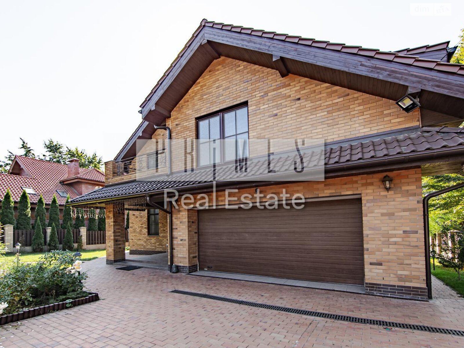 трехэтажный дом, 493.8 кв. м, кирпич. Продажа в Лесниках фото 1 трехэтажный дом, 493.8 кв. м, кирпич. Продажа в Лесниках фото 1