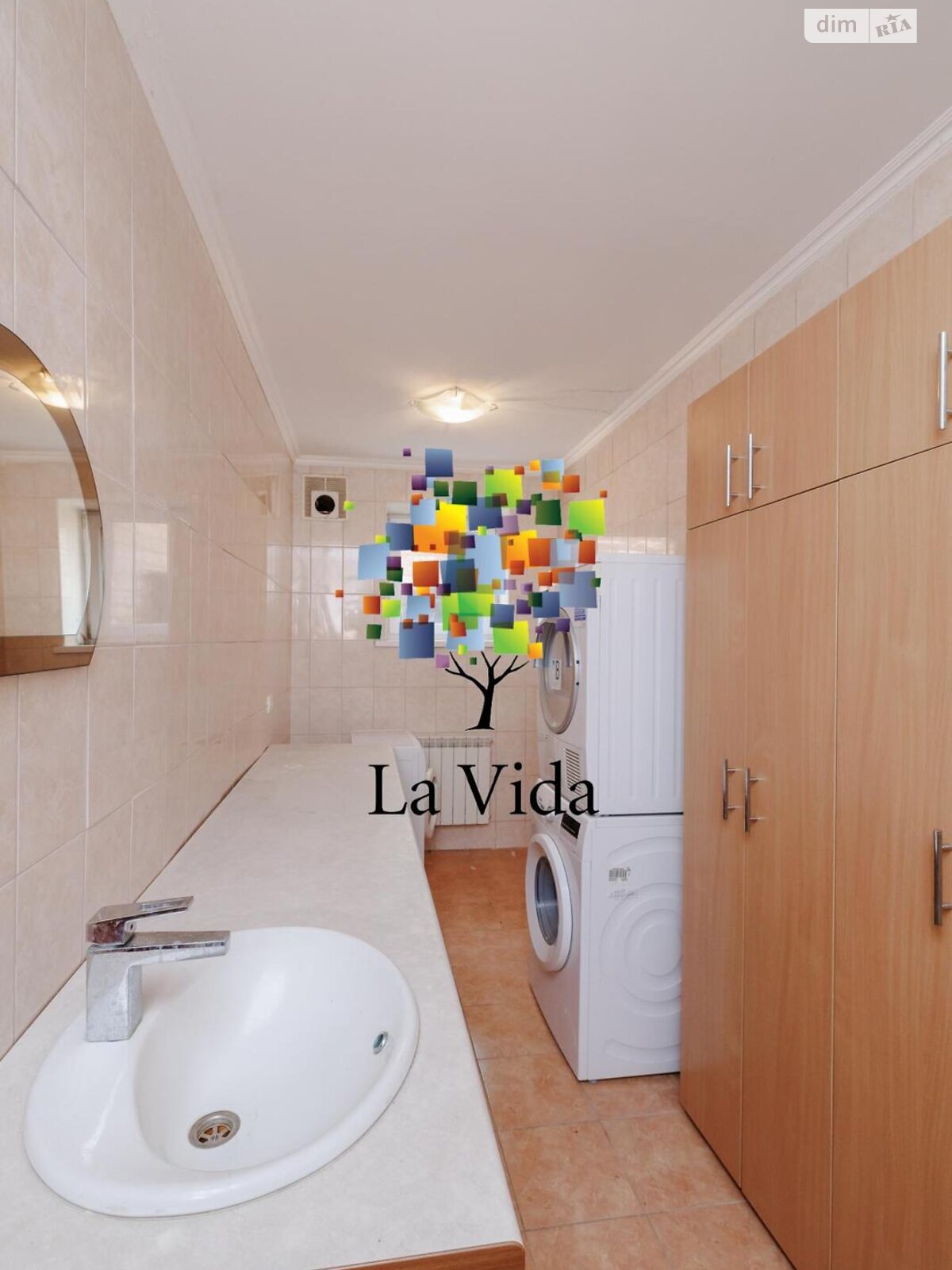 трехэтажный дом с гаражом, 634.9 кв. м, кирпич. Продажа в Лесниках фото 1 трехэтажный дом с гаражом, 634.9 кв. м, кирпич. Продажа в Лесниках фото 1