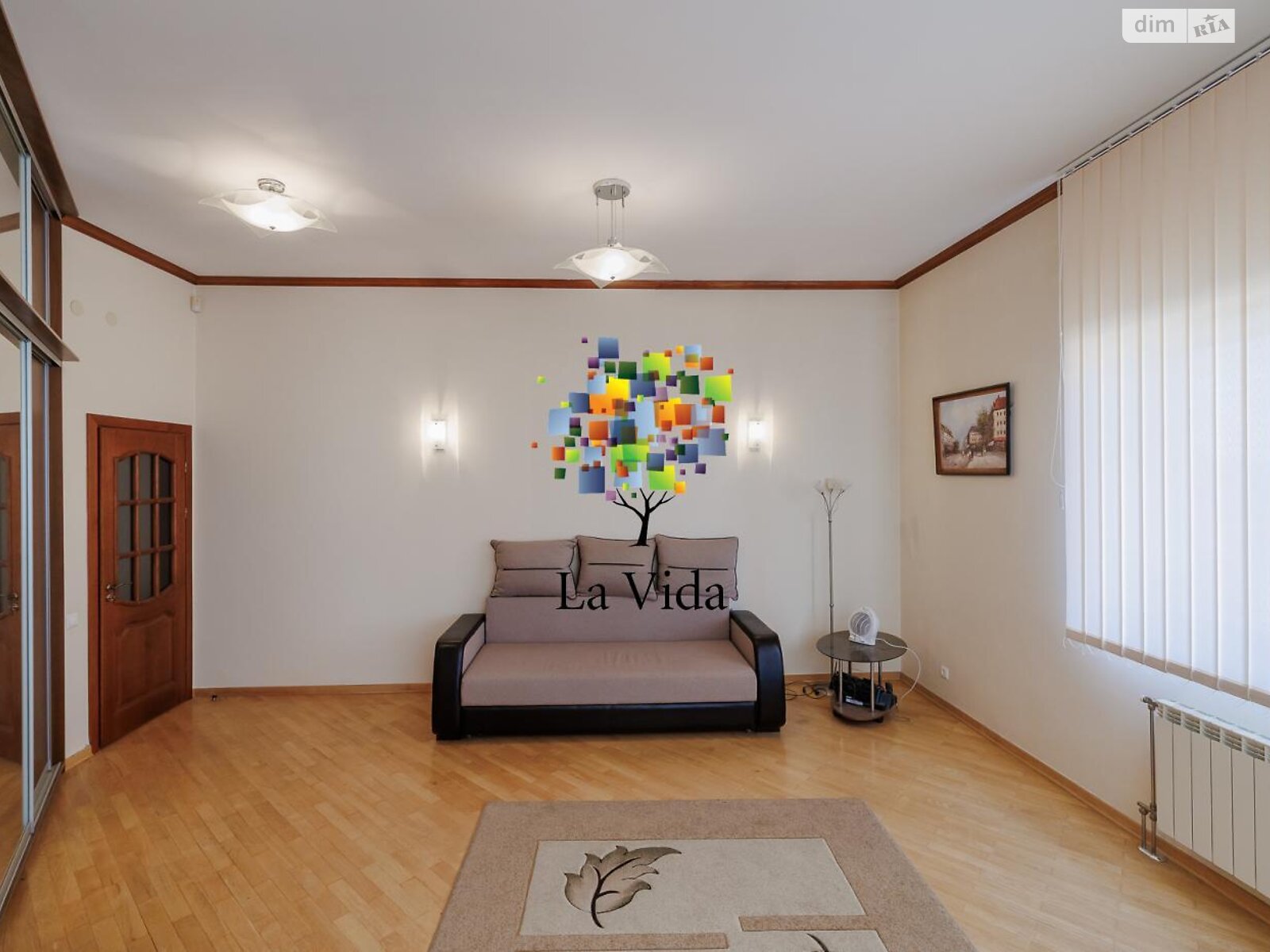трехэтажный дом с гаражом, 634.9 кв. м, кирпич. Продажа в Лесниках фото 1 трехэтажный дом с гаражом, 634.9 кв. м, кирпич. Продажа в Лесниках фото 1