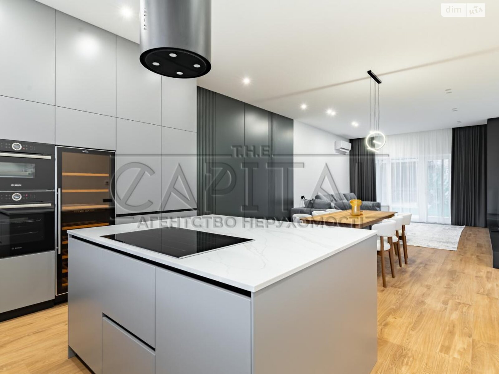 двухэтажный дом с балконом, 255 кв. м, кирпич. Продажа в Лесниках фото 1 двухэтажный дом с балконом, 255 кв. м, кирпич. Продажа в Лесниках фото 1