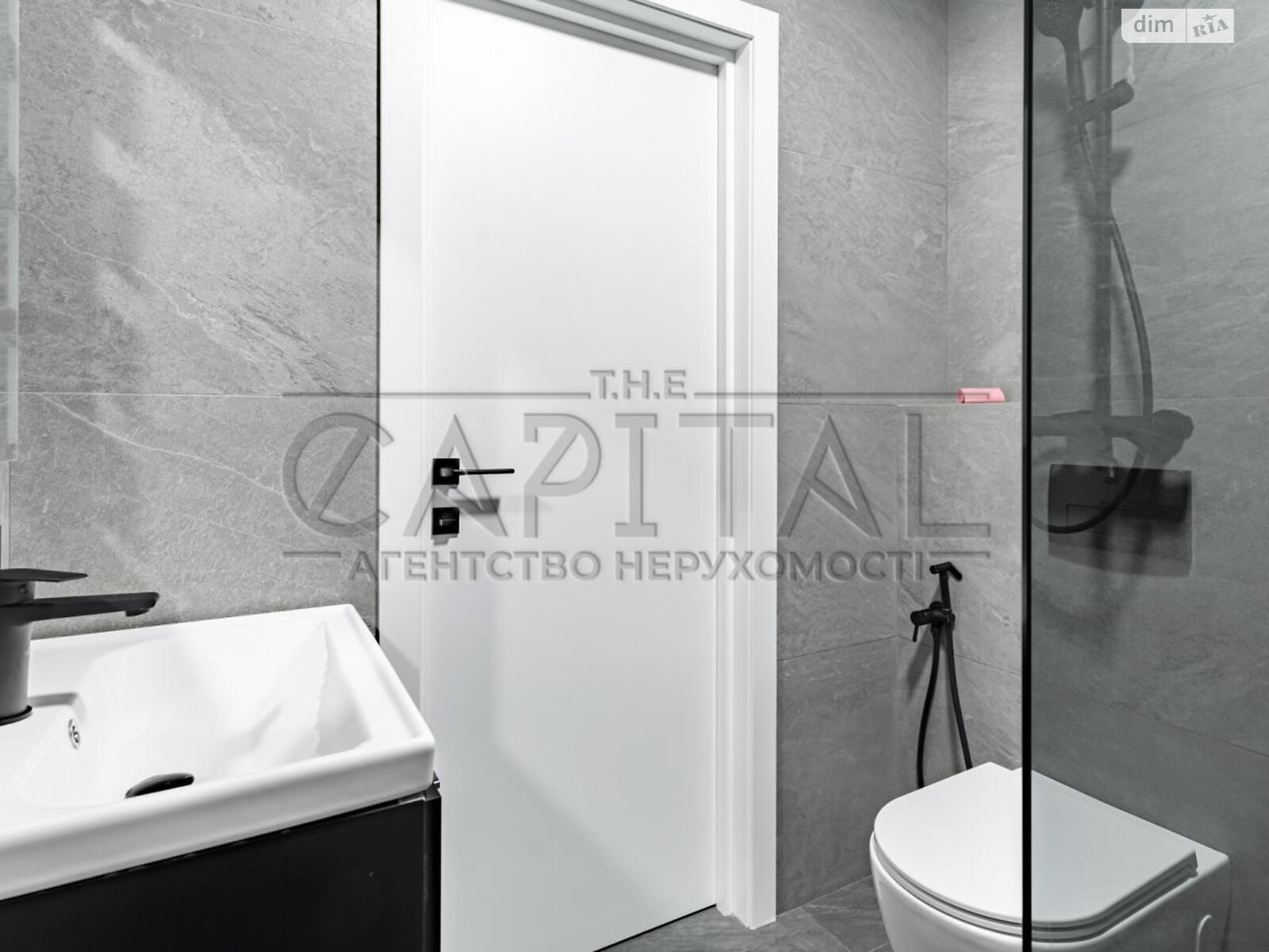 двухэтажный дом с балконом, 255 кв. м, кирпич. Продажа в Лесниках фото 1 двухэтажный дом с балконом, 255 кв. м, кирпич. Продажа в Лесниках фото 1