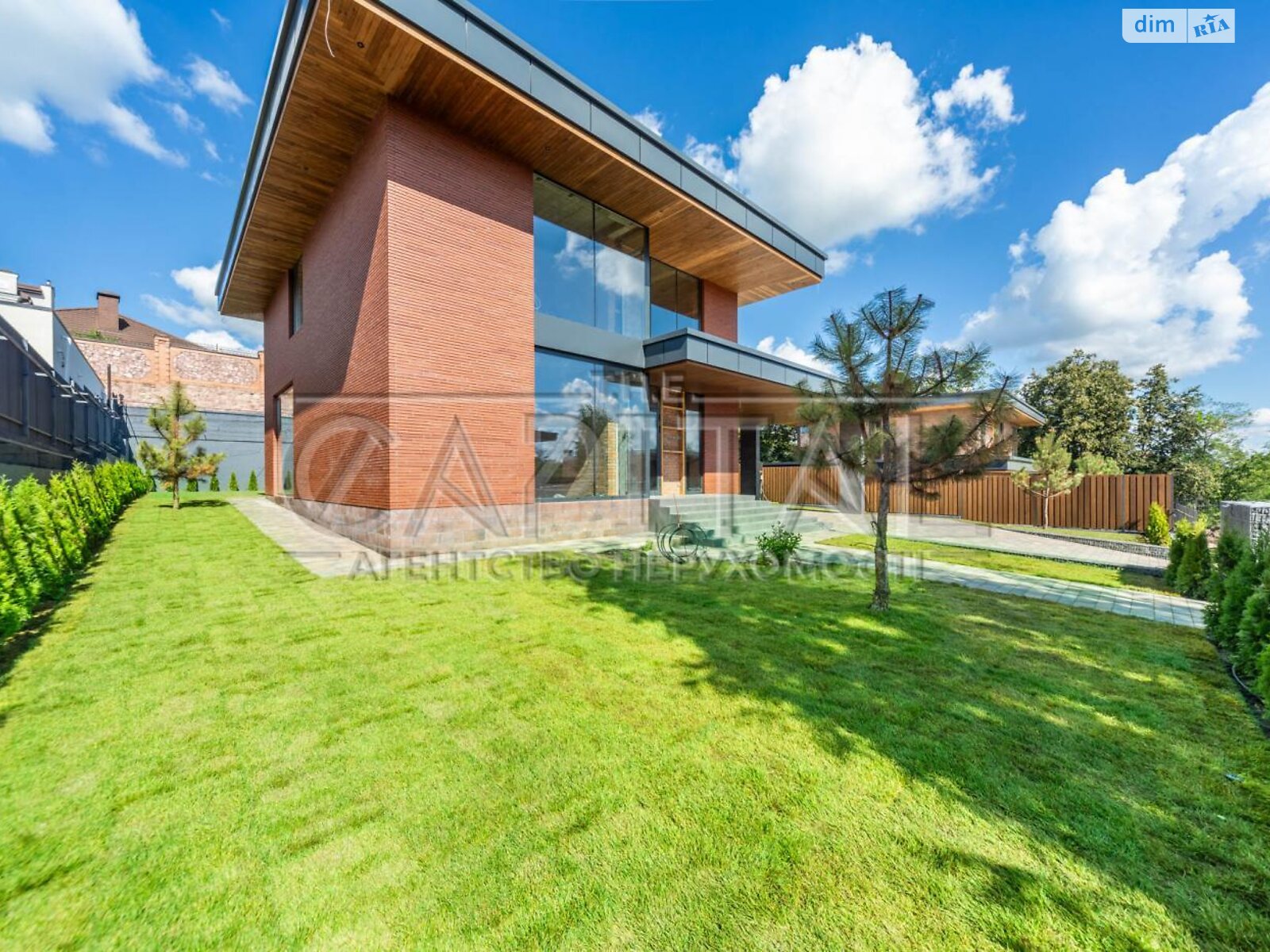 двоповерховий будинок з гаражем, 237 кв. м, цегла. Продаж у Лісниках фото 1 двоповерховий будинок з гаражем, 237 кв. м, цегла. Продаж у Лісниках фото 1