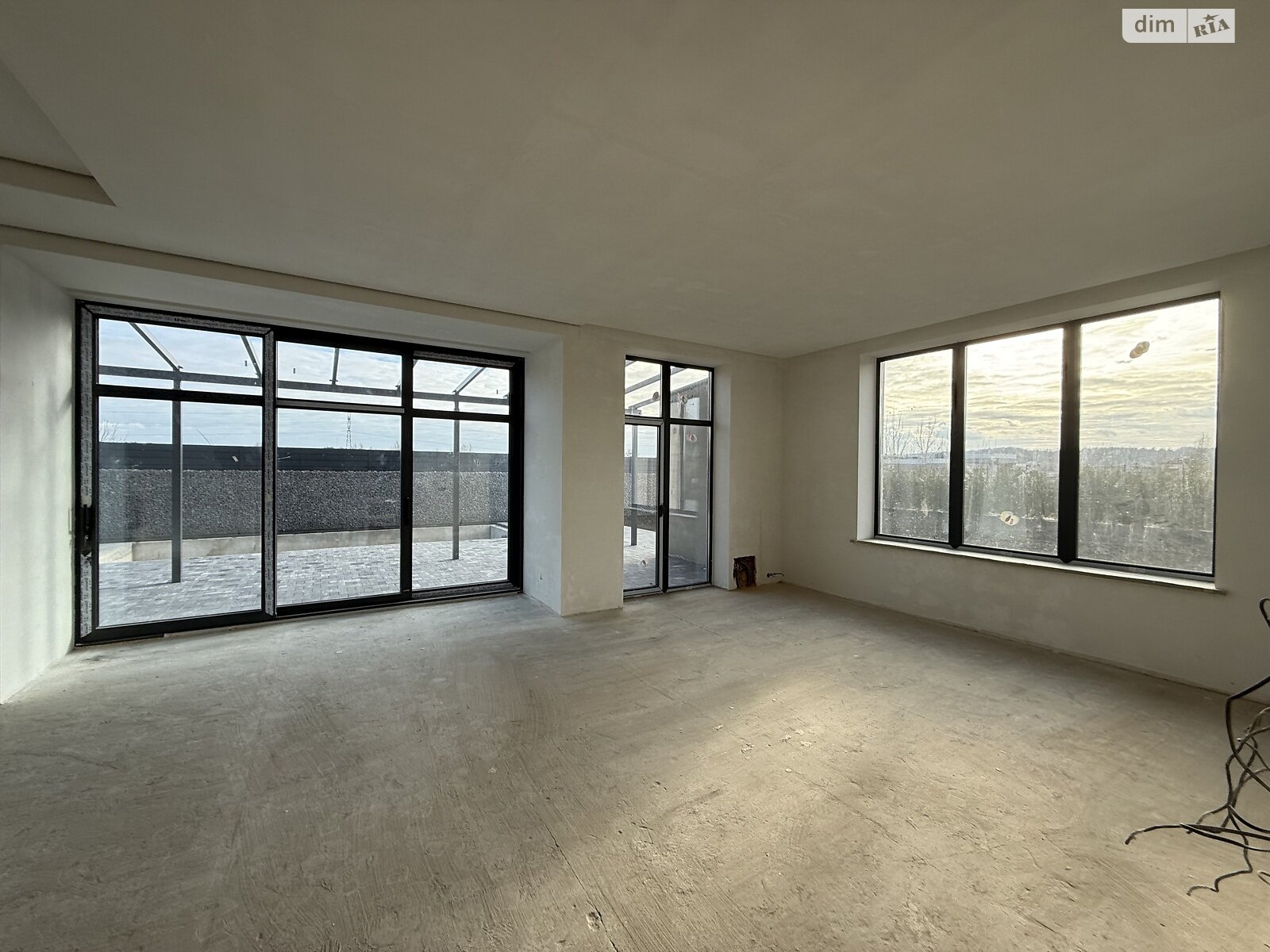 двухэтажный дом с гаражом, 395 кв. м, кирпич. Продажа в Лесниках фото 1 двухэтажный дом с гаражом, 395 кв. м, кирпич. Продажа в Лесниках фото 1