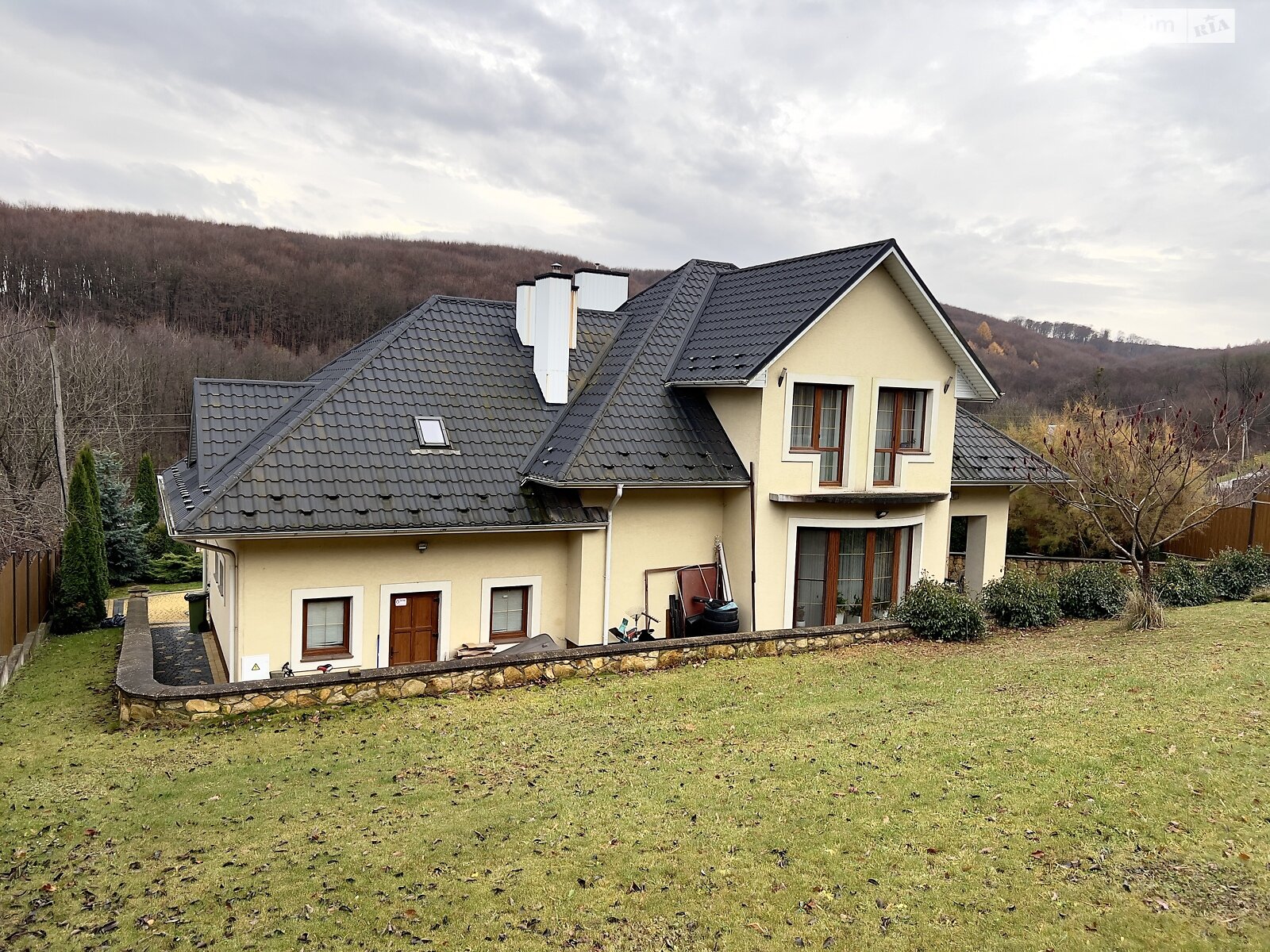 двоповерховий будинок з гаражем, 291.7 кв. м, цегла. Продаж у Лісниках фото 1 двоповерховий будинок з гаражем, 291.7 кв. м, цегла. Продаж у Лісниках фото 1