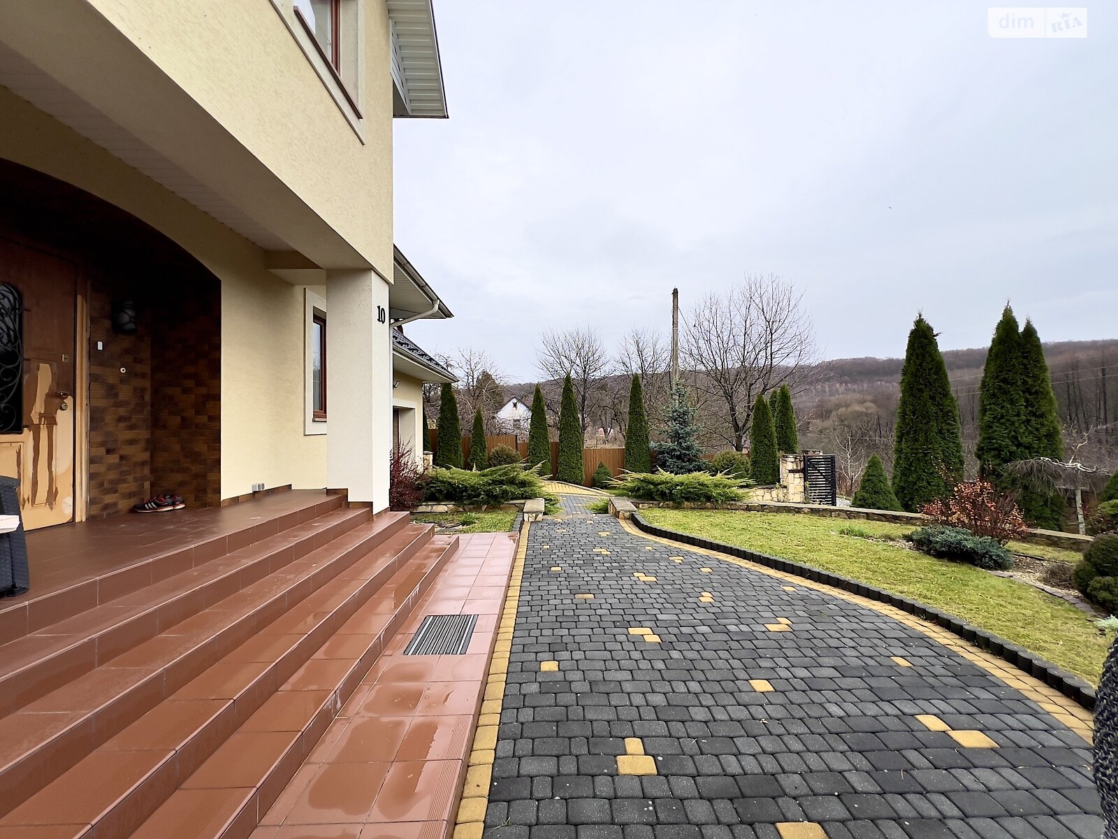 двоповерховий будинок з гаражем, 291.7 кв. м, цегла. Продаж у Лісниках фото 1 двоповерховий будинок з гаражем, 291.7 кв. м, цегла. Продаж у Лісниках фото 1