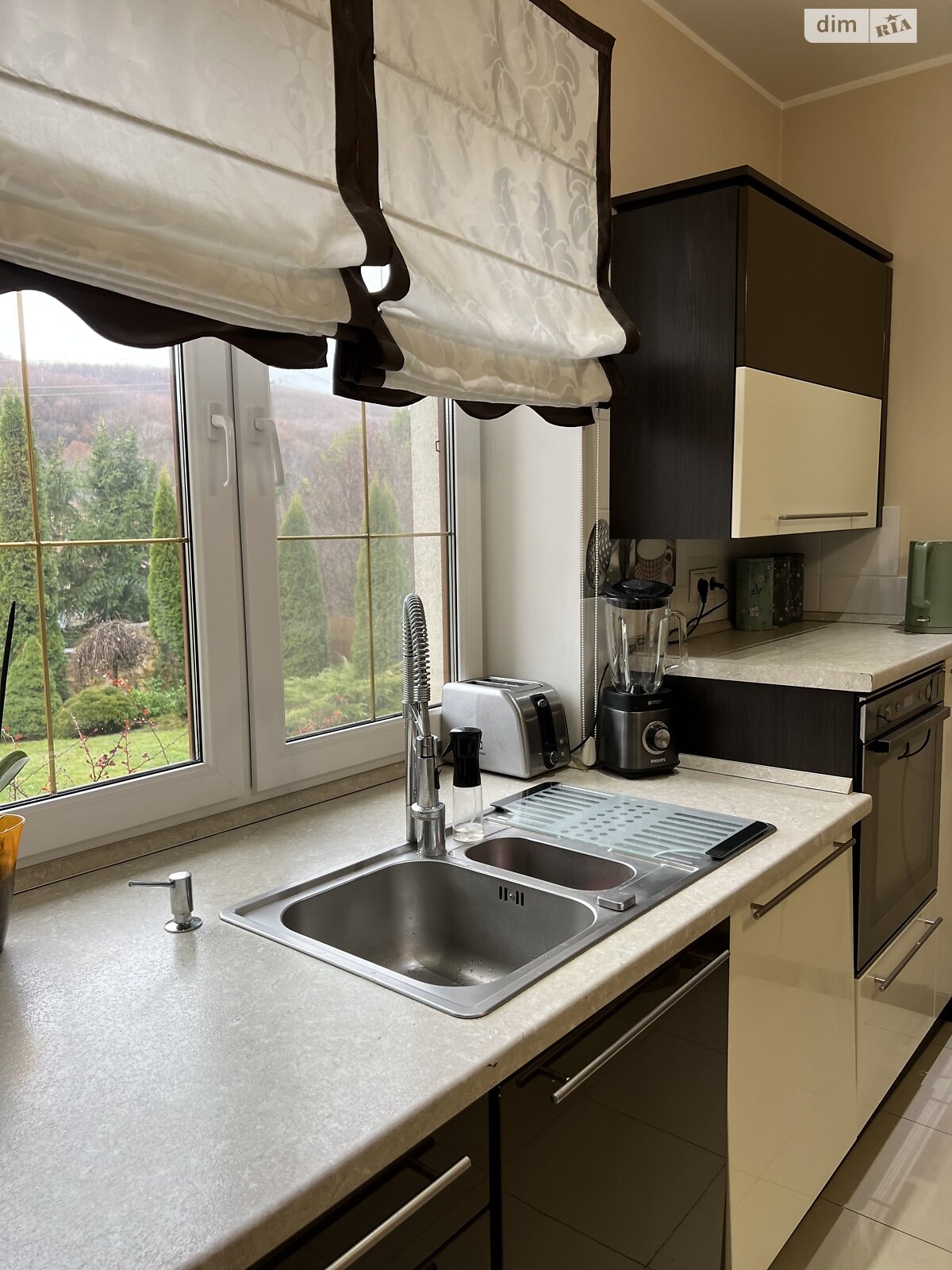 двоповерховий будинок з гаражем, 291.7 кв. м, цегла. Продаж у Лісниках фото 1 двоповерховий будинок з гаражем, 291.7 кв. м, цегла. Продаж у Лісниках фото 1