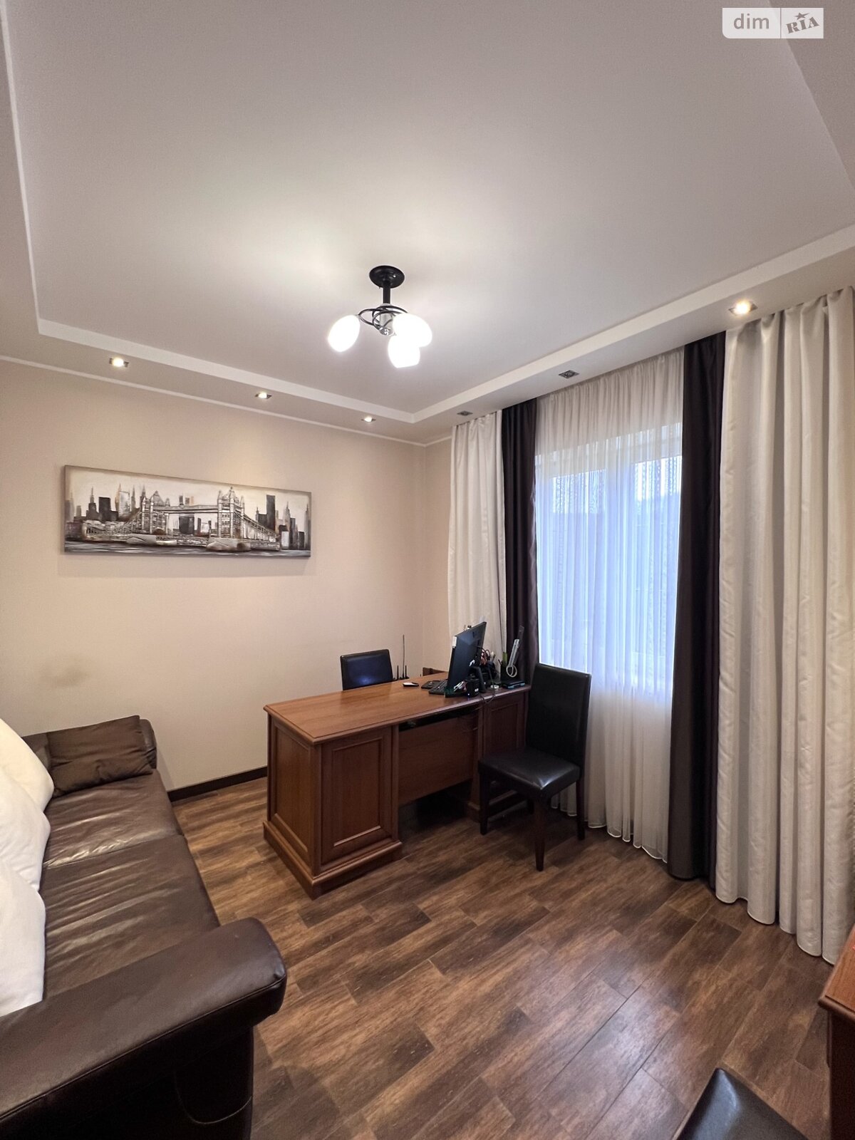 двоповерховий будинок з гаражем, 291.7 кв. м, цегла. Продаж у Лісниках фото 1 двоповерховий будинок з гаражем, 291.7 кв. м, цегла. Продаж у Лісниках фото 1