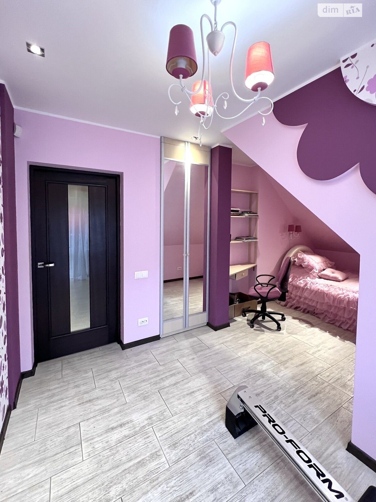 двоповерховий будинок з гаражем, 291.7 кв. м, цегла. Продаж у Лісниках фото 1 двоповерховий будинок з гаражем, 291.7 кв. м, цегла. Продаж у Лісниках фото 1