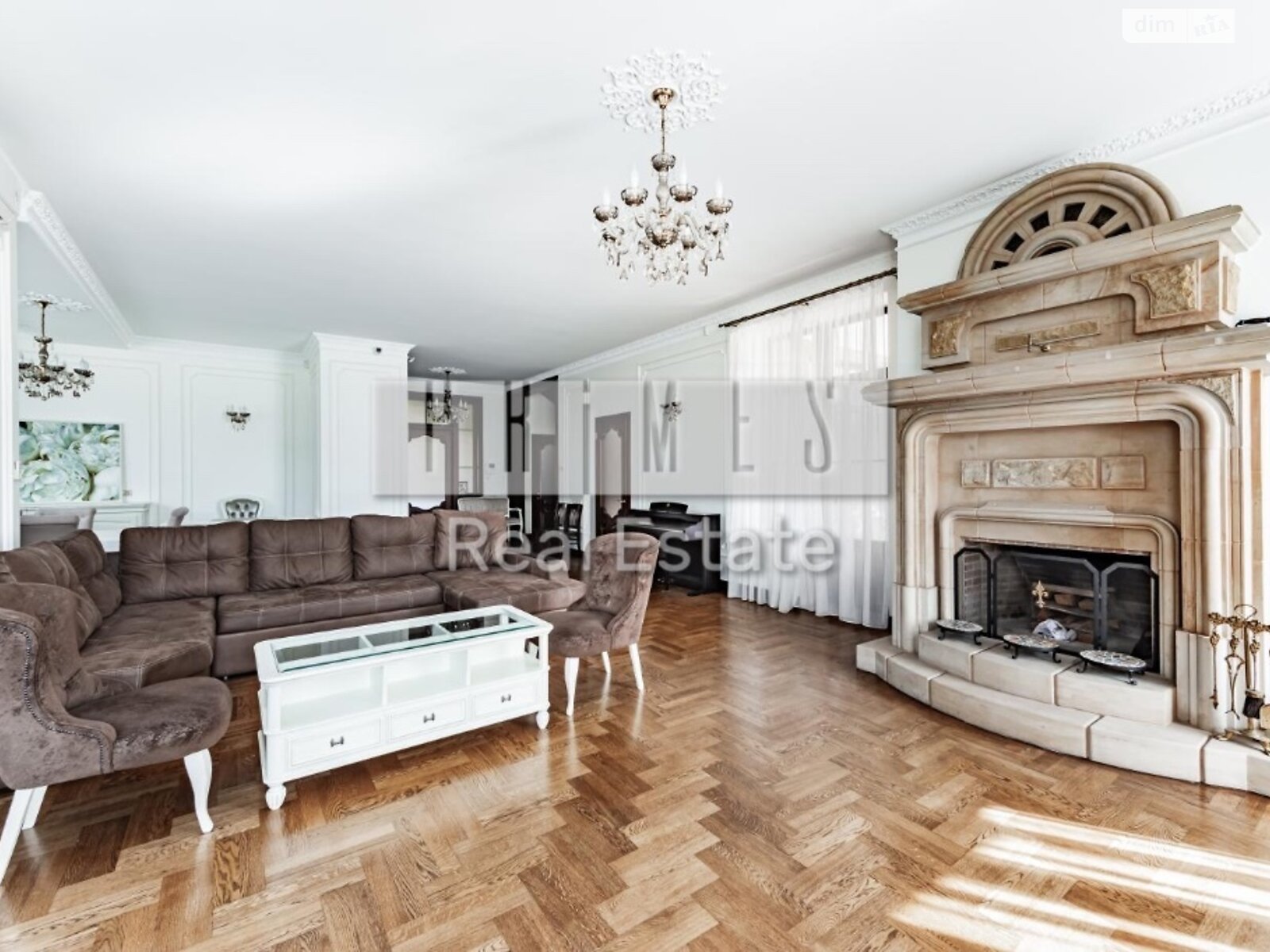 трехэтажный дом с верандой, 493.8 кв. м, кирпич. Продажа в Лесниках фото 1 трехэтажный дом с верандой, 493.8 кв. м, кирпич. Продажа в Лесниках фото 1