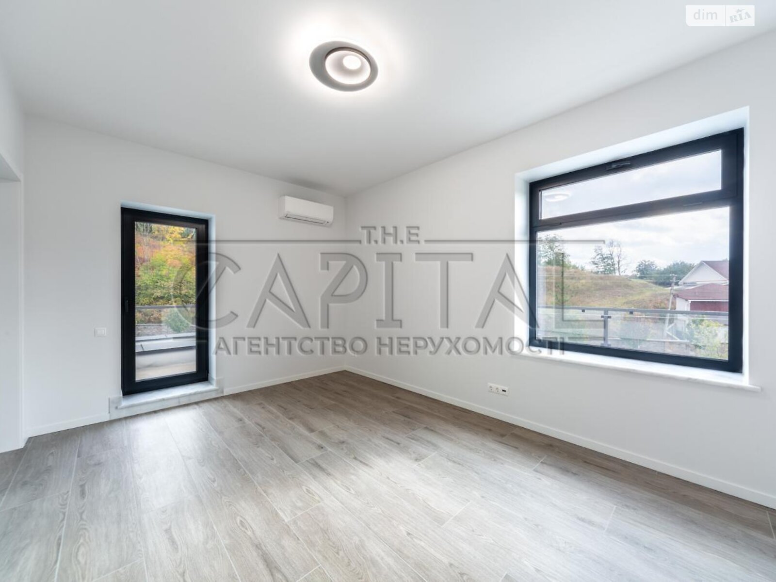 двухэтажный дом с гаражом, 340 кв. м, кирпич. Продажа в Лесниках фото 1 двухэтажный дом с гаражом, 340 кв. м, кирпич. Продажа в Лесниках фото 1