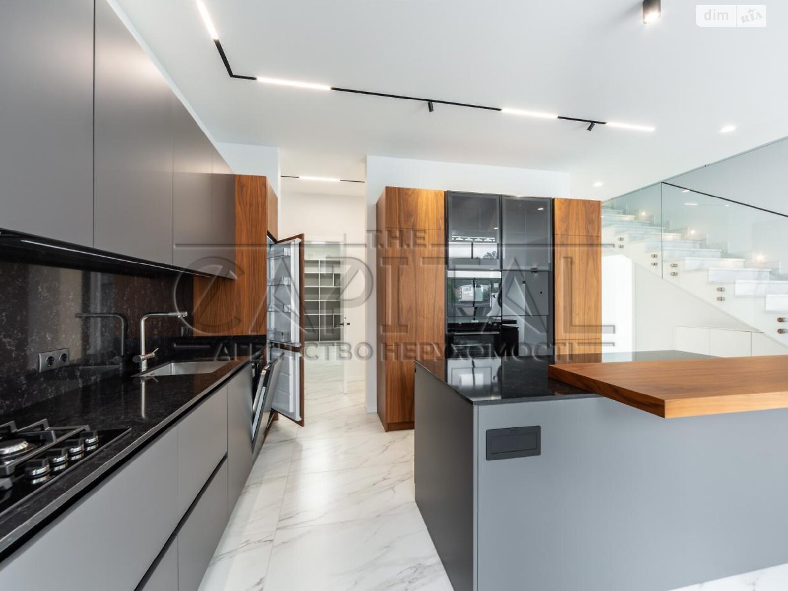 двоповерховий будинок з верандою, 340 кв. м, цегла. Продаж у Лісниках фото 1 двоповерховий будинок з верандою, 340 кв. м, цегла. Продаж у Лісниках фото 1