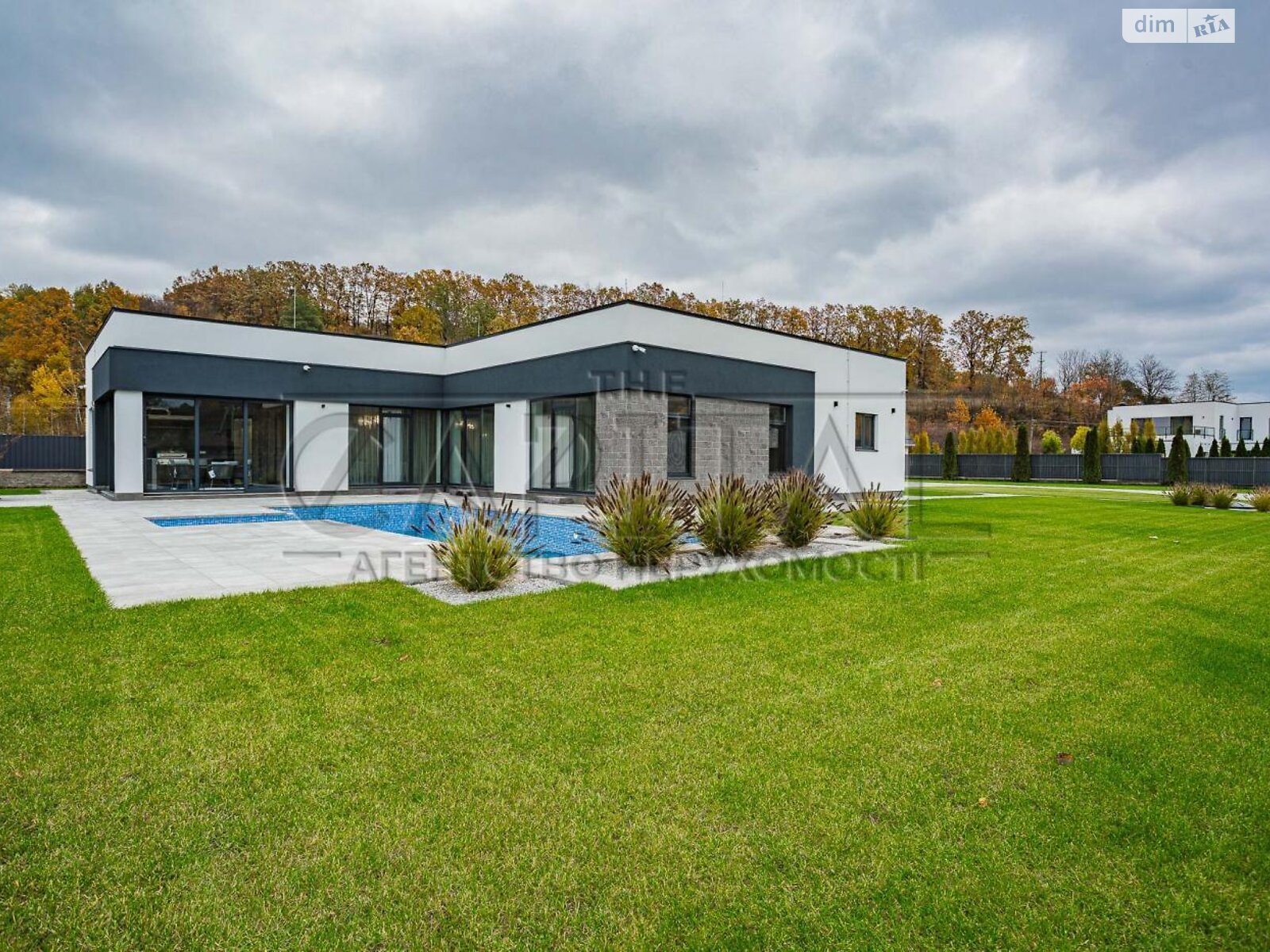 одноповерховий будинок з гаражем, 280 кв. м, кирпич. Продаж у Лісниках фото 1 одноповерховий будинок з гаражем, 280 кв. м, кирпич. Продаж у Лісниках фото 1