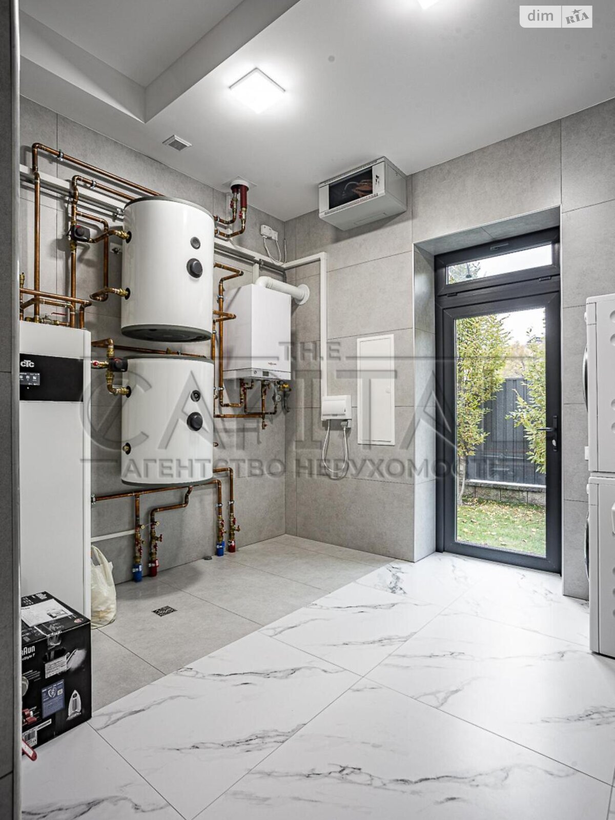 одноповерховий будинок з гаражем, 280 кв. м, кирпич. Продаж у Лісниках фото 1 одноповерховий будинок з гаражем, 280 кв. м, кирпич. Продаж у Лісниках фото 1
