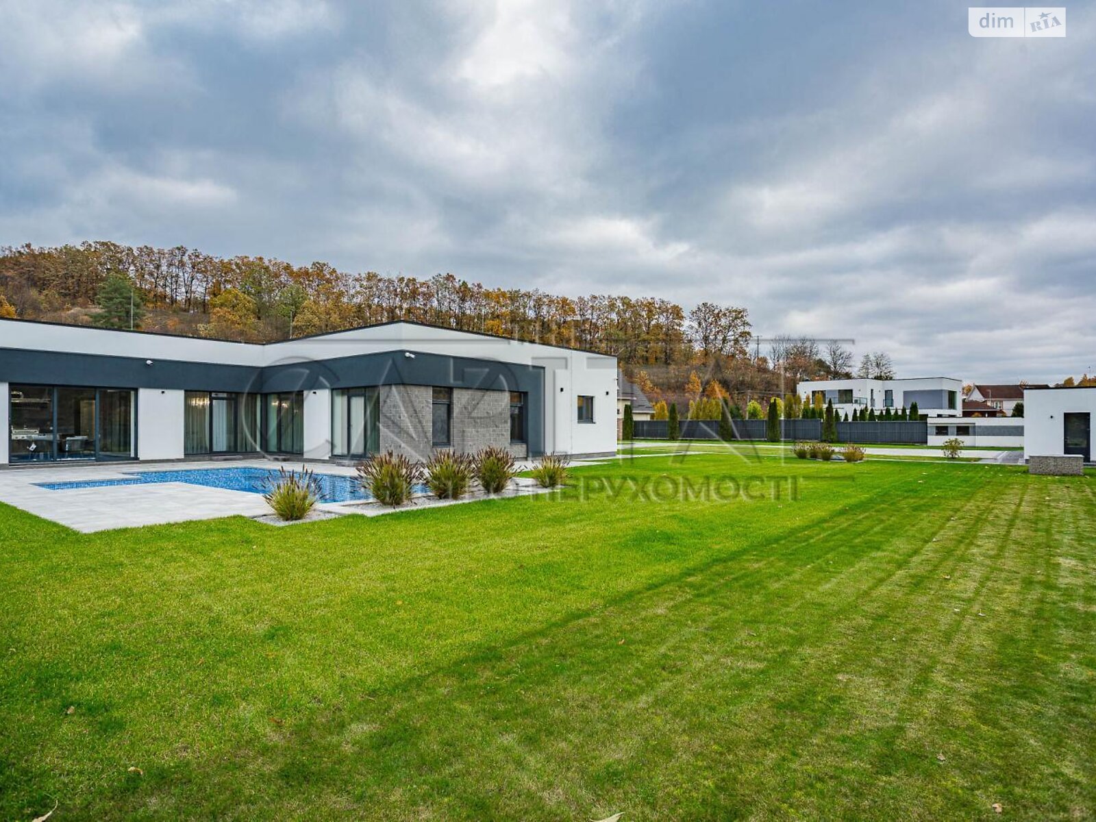 одноповерховий будинок з гаражем, 280 кв. м, кирпич. Продаж у Лісниках фото 1 одноповерховий будинок з гаражем, 280 кв. м, кирпич. Продаж у Лісниках фото 1