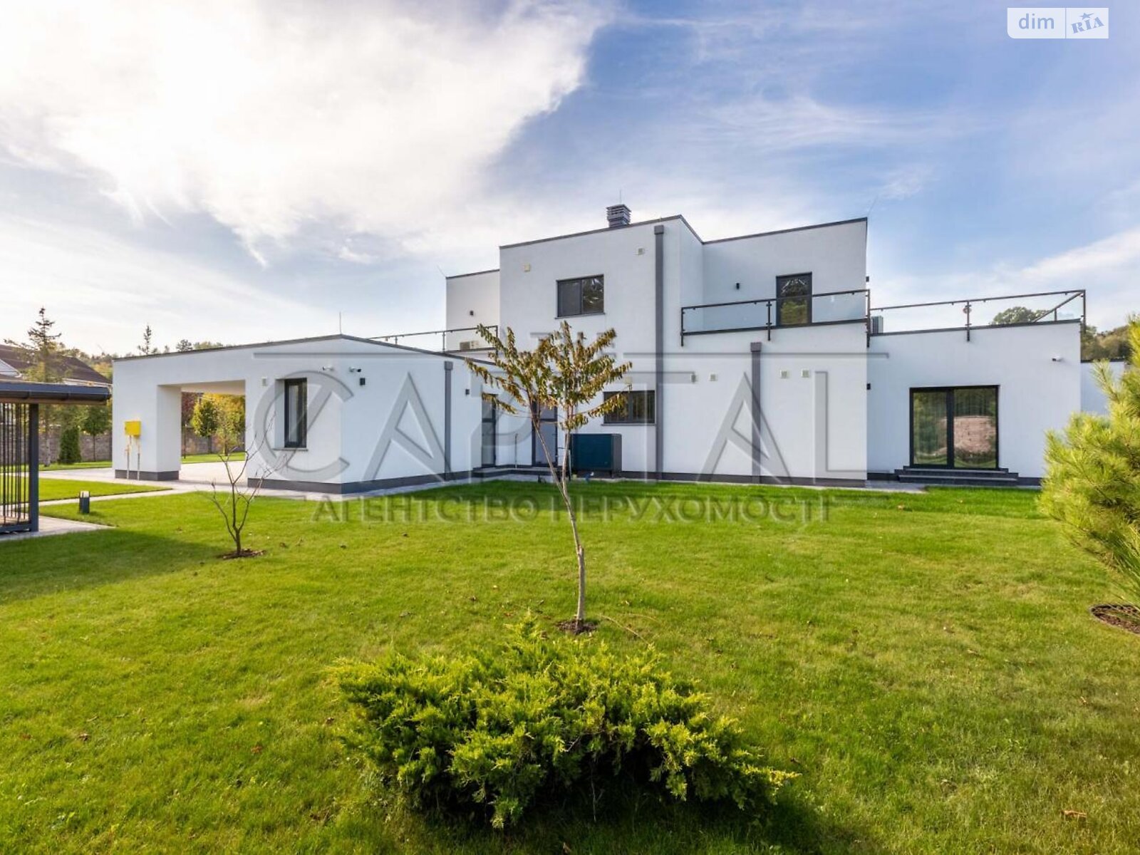 двухэтажный дом с гаражом, 340 кв. м, кирпич. Продажа в Лесниках фото 1 двухэтажный дом с гаражом, 340 кв. м, кирпич. Продажа в Лесниках фото 1