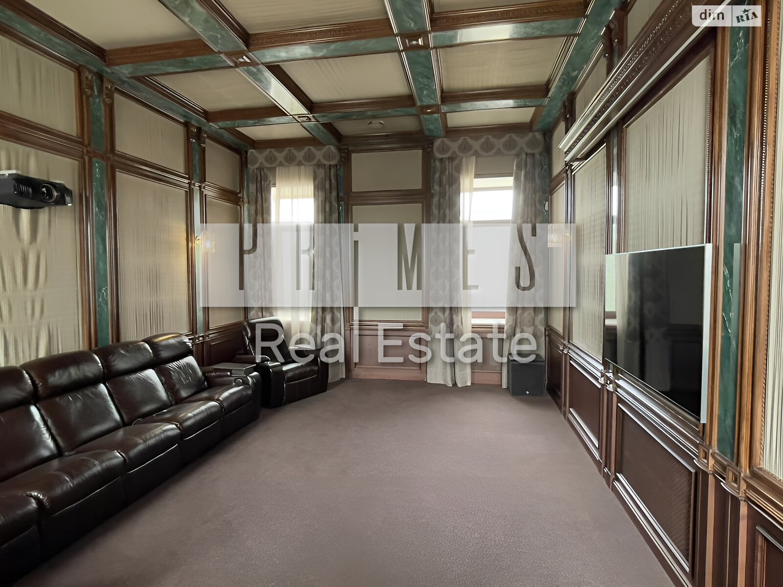 триповерховий будинок з верандою, 1407 кв. м, цегла. Продаж у Лісниках фото 1 триповерховий будинок з верандою, 1407 кв. м, цегла. Продаж у Лісниках фото 1