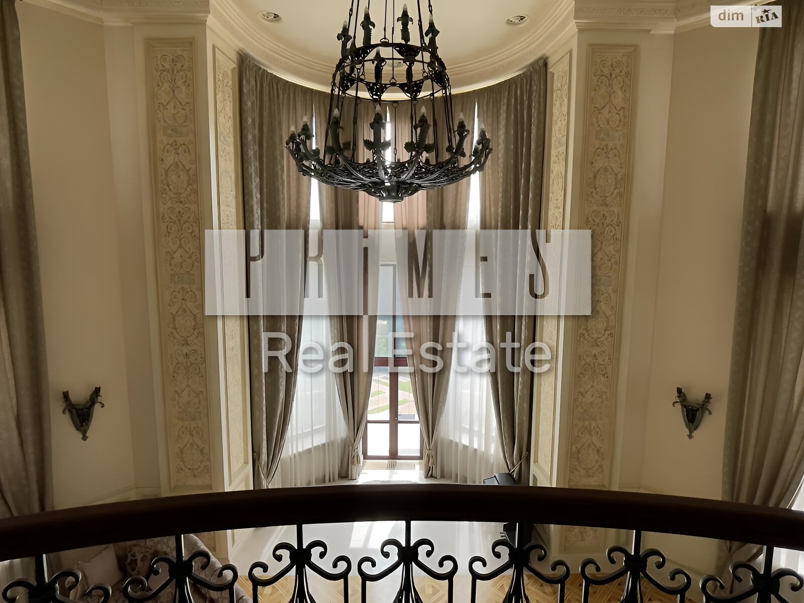 триповерховий будинок з верандою, 1407 кв. м, цегла. Продаж у Лісниках фото 1 триповерховий будинок з верандою, 1407 кв. м, цегла. Продаж у Лісниках фото 1