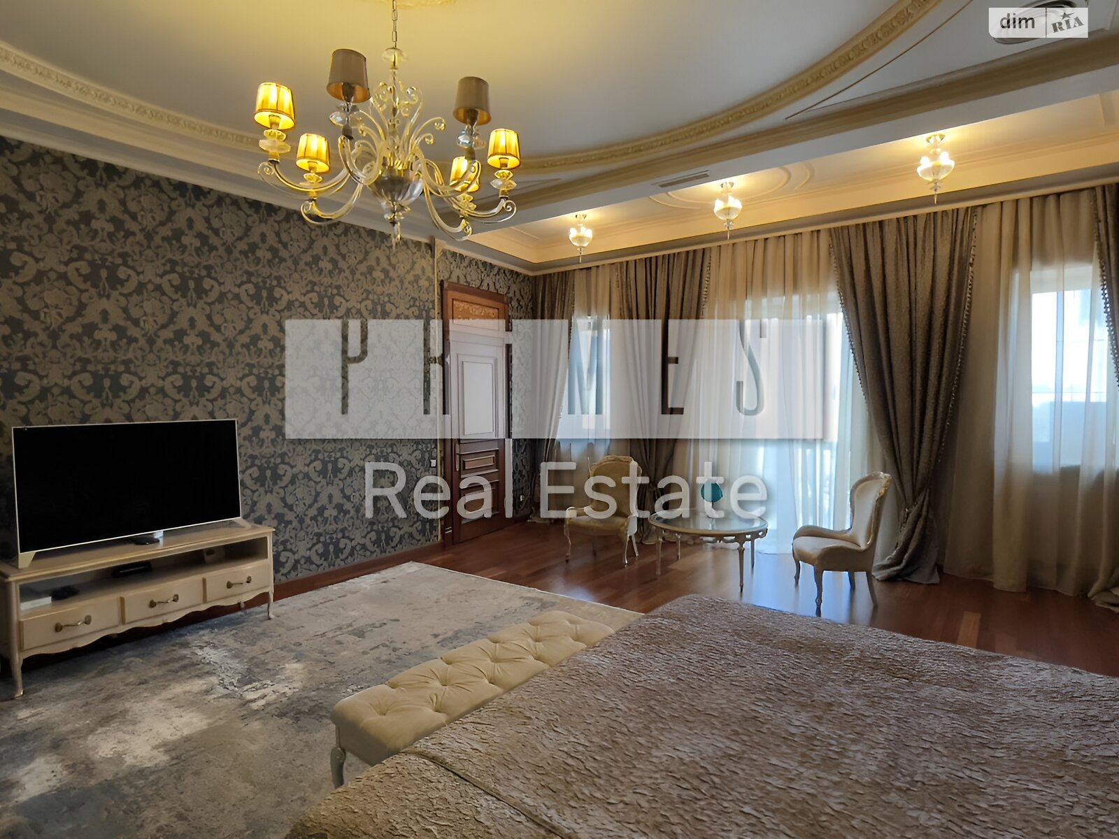 триповерховий будинок з верандою, 1407 кв. м, цегла. Продаж у Лісниках фото 1 триповерховий будинок з верандою, 1407 кв. м, цегла. Продаж у Лісниках фото 1