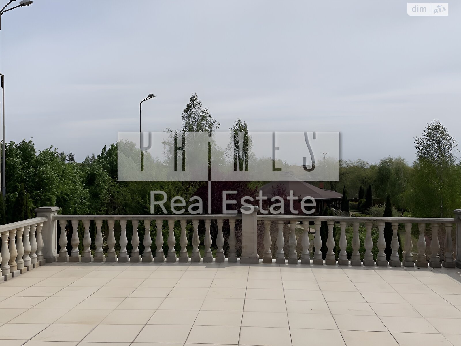 триповерховий будинок з верандою, 1407 кв. м, цегла. Продаж у Лісниках фото 1 триповерховий будинок з верандою, 1407 кв. м, цегла. Продаж у Лісниках фото 1
