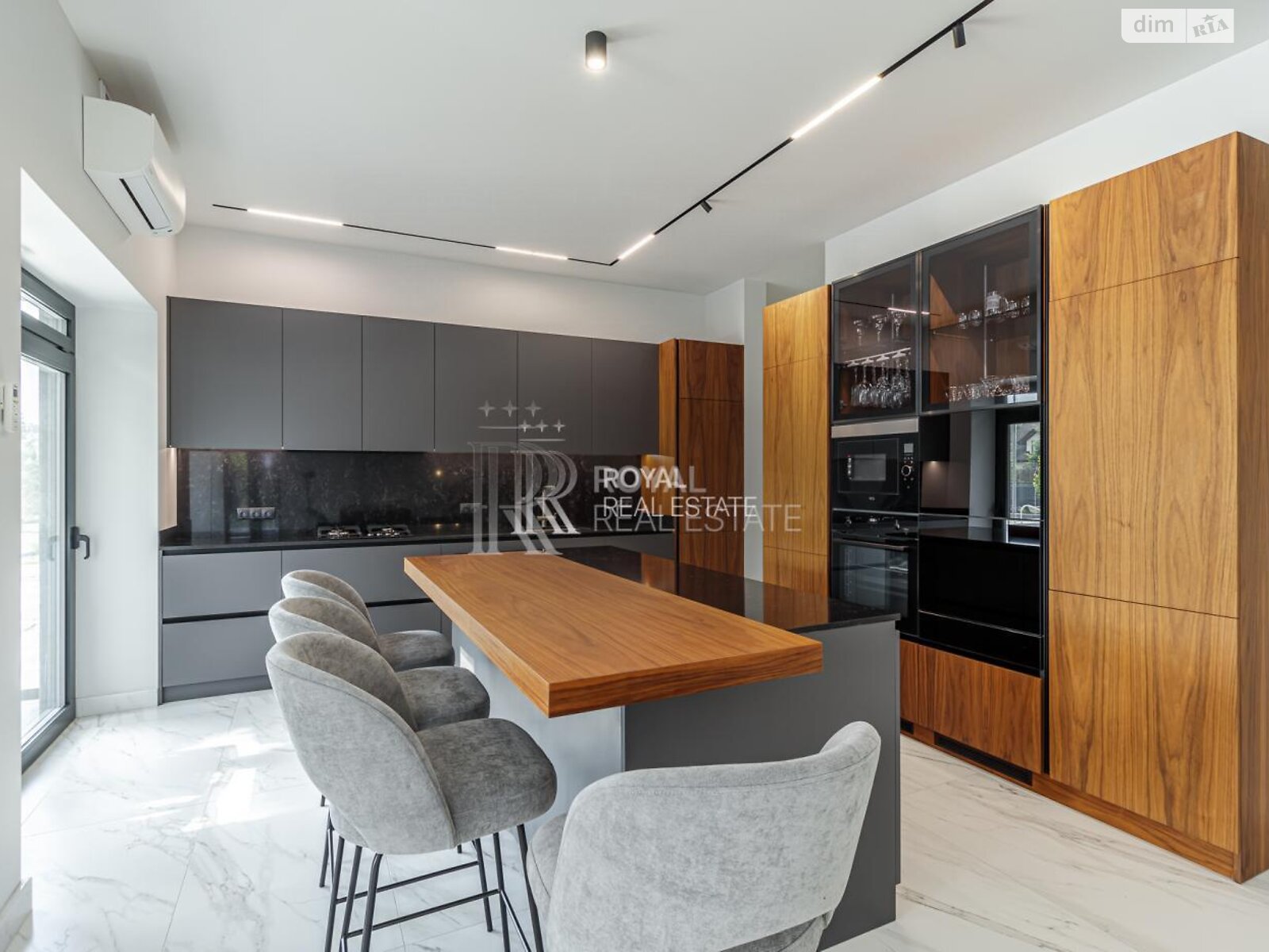 двоповерховий будинок, 340 кв. м, кирпич. Продаж у Лісниках фото 1 двоповерховий будинок, 340 кв. м, кирпич. Продаж у Лісниках фото 1