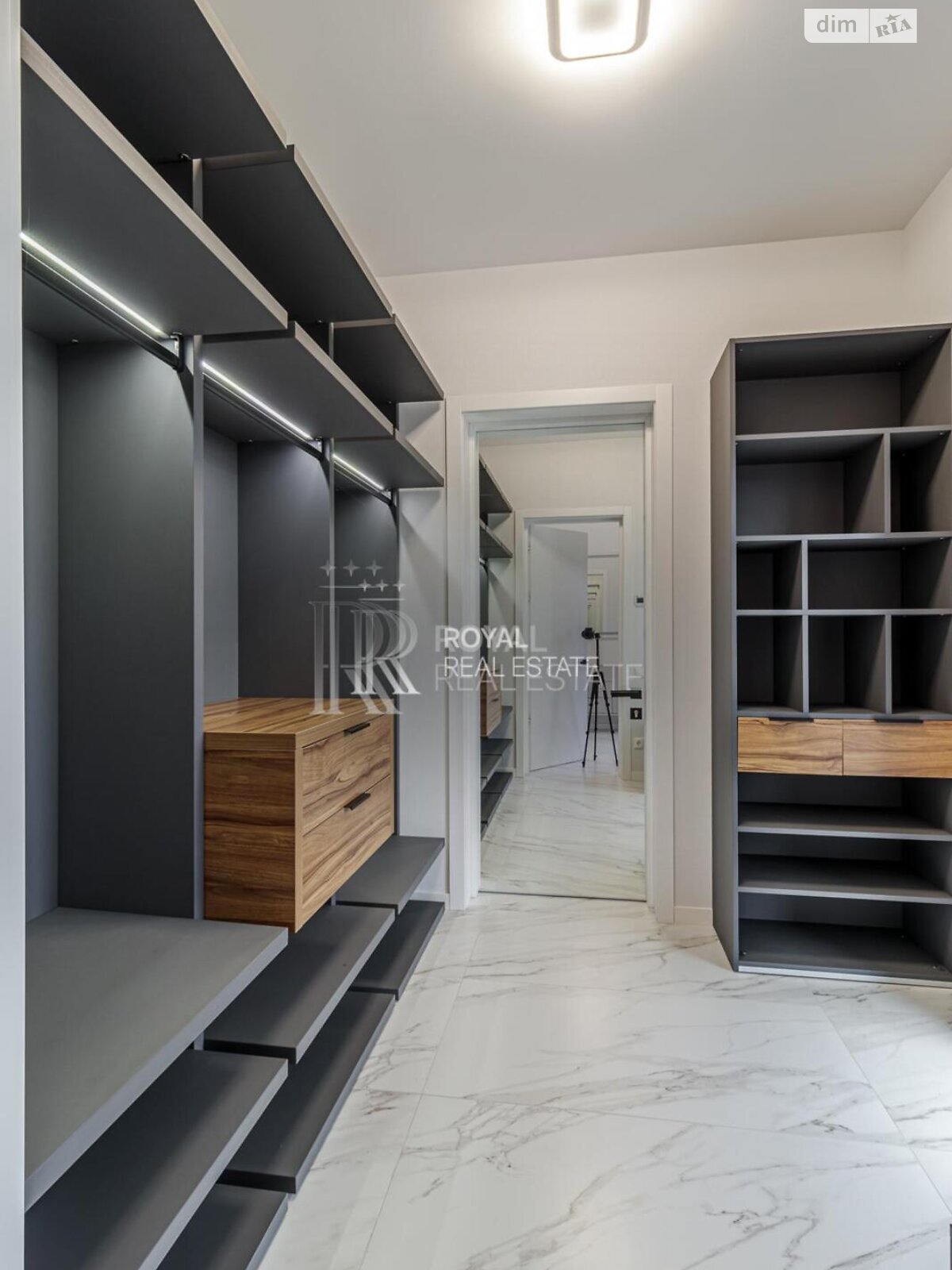 двоповерховий будинок, 340 кв. м, кирпич. Продаж у Лісниках фото 1 двоповерховий будинок, 340 кв. м, кирпич. Продаж у Лісниках фото 1
