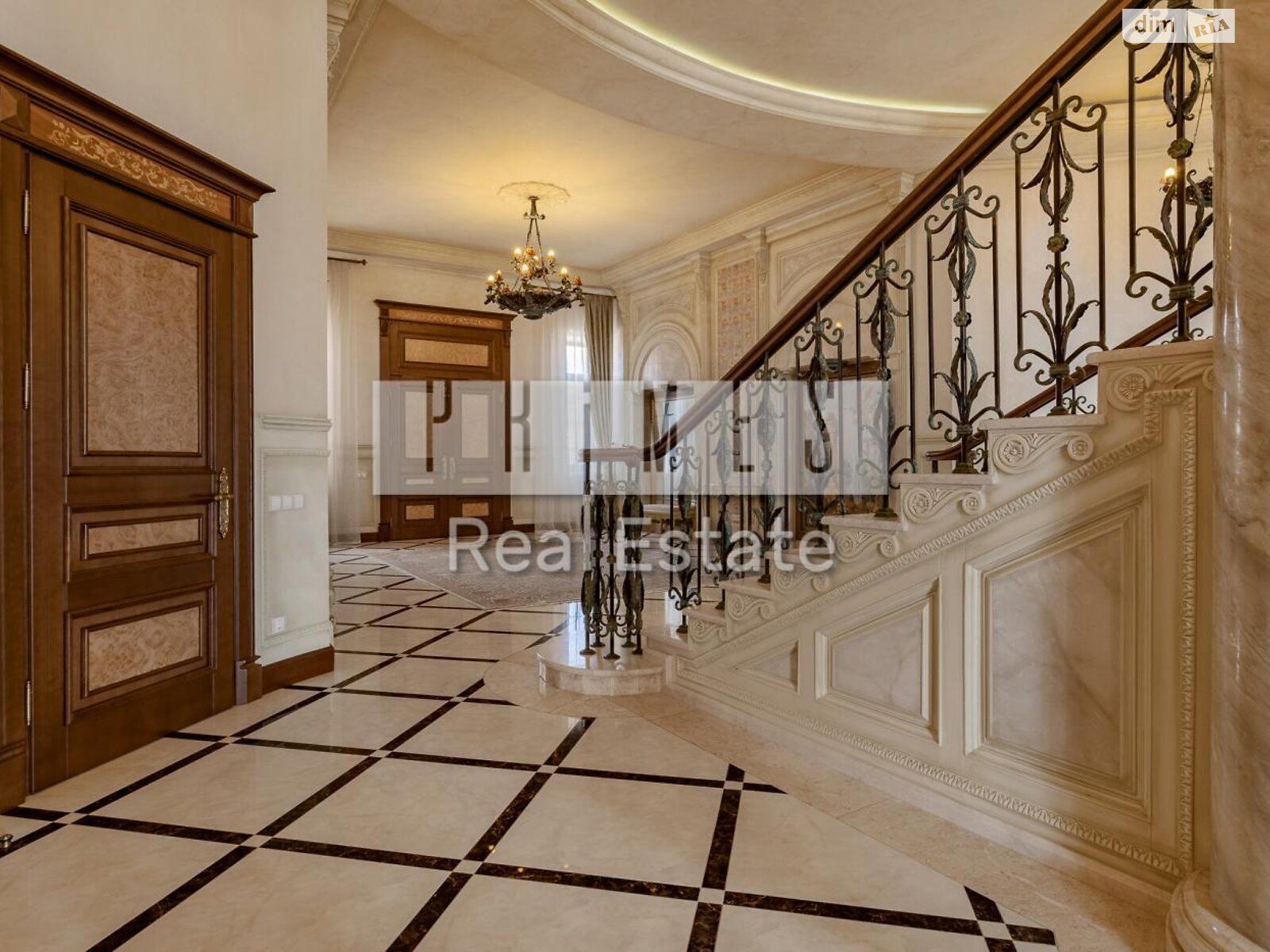 триповерховий будинок з верандою, 1400 кв. м, цегла. Продаж у Лісниках фото 1 триповерховий будинок з верандою, 1400 кв. м, цегла. Продаж у Лісниках фото 1