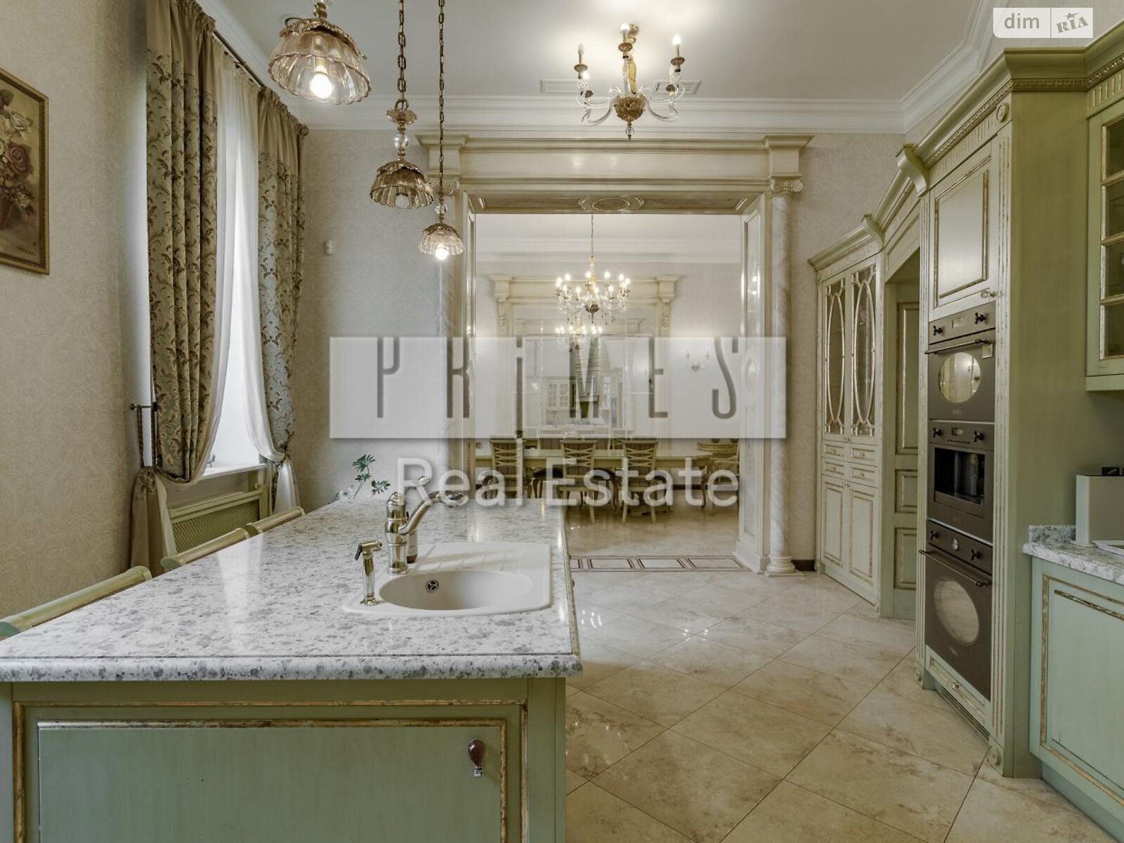триповерховий будинок з верандою, 1400 кв. м, цегла. Продаж у Лісниках фото 1 триповерховий будинок з верандою, 1400 кв. м, цегла. Продаж у Лісниках фото 1