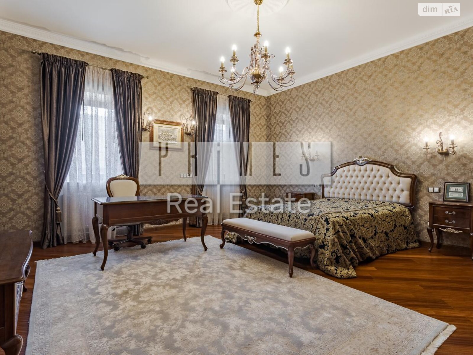 триповерховий будинок з верандою, 1400 кв. м, цегла. Продаж у Лісниках фото 1 триповерховий будинок з верандою, 1400 кв. м, цегла. Продаж у Лісниках фото 1