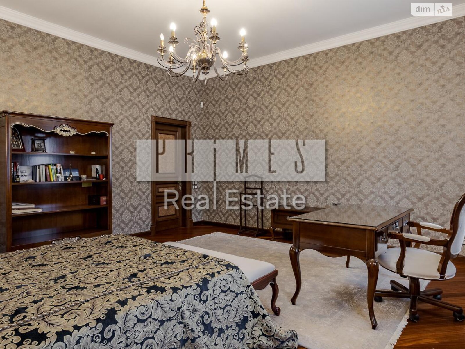 триповерховий будинок з верандою, 1400 кв. м, цегла. Продаж у Лісниках фото 1 триповерховий будинок з верандою, 1400 кв. м, цегла. Продаж у Лісниках фото 1