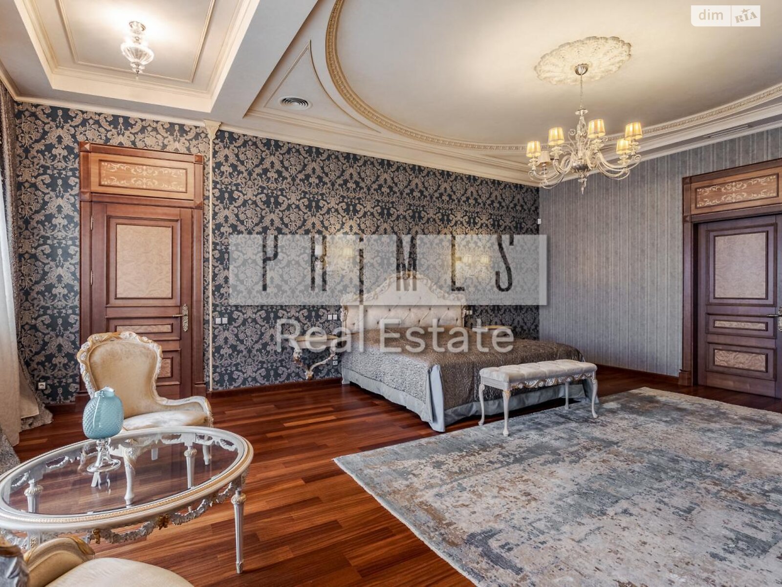 триповерховий будинок з верандою, 1400 кв. м, цегла. Продаж у Лісниках фото 1 триповерховий будинок з верандою, 1400 кв. м, цегла. Продаж у Лісниках фото 1